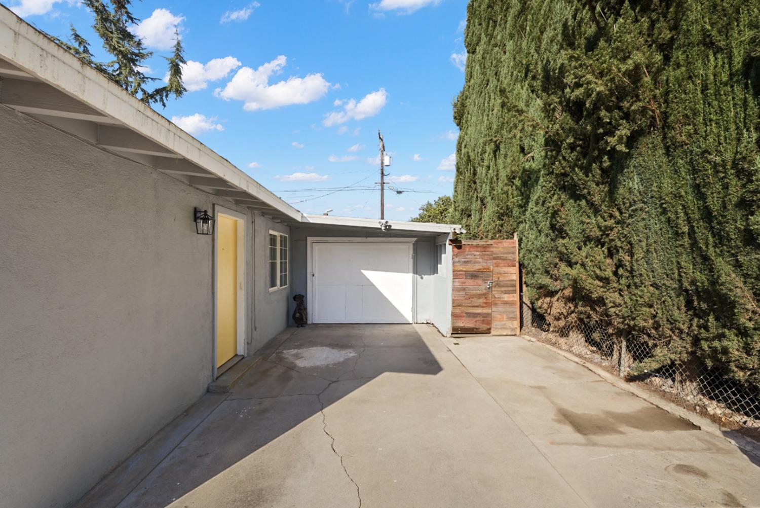 Detail Gallery Image 8 of 12 For 1537 Placer Ave, Modesto,  CA 95358 - 3 Beds | 1 Baths