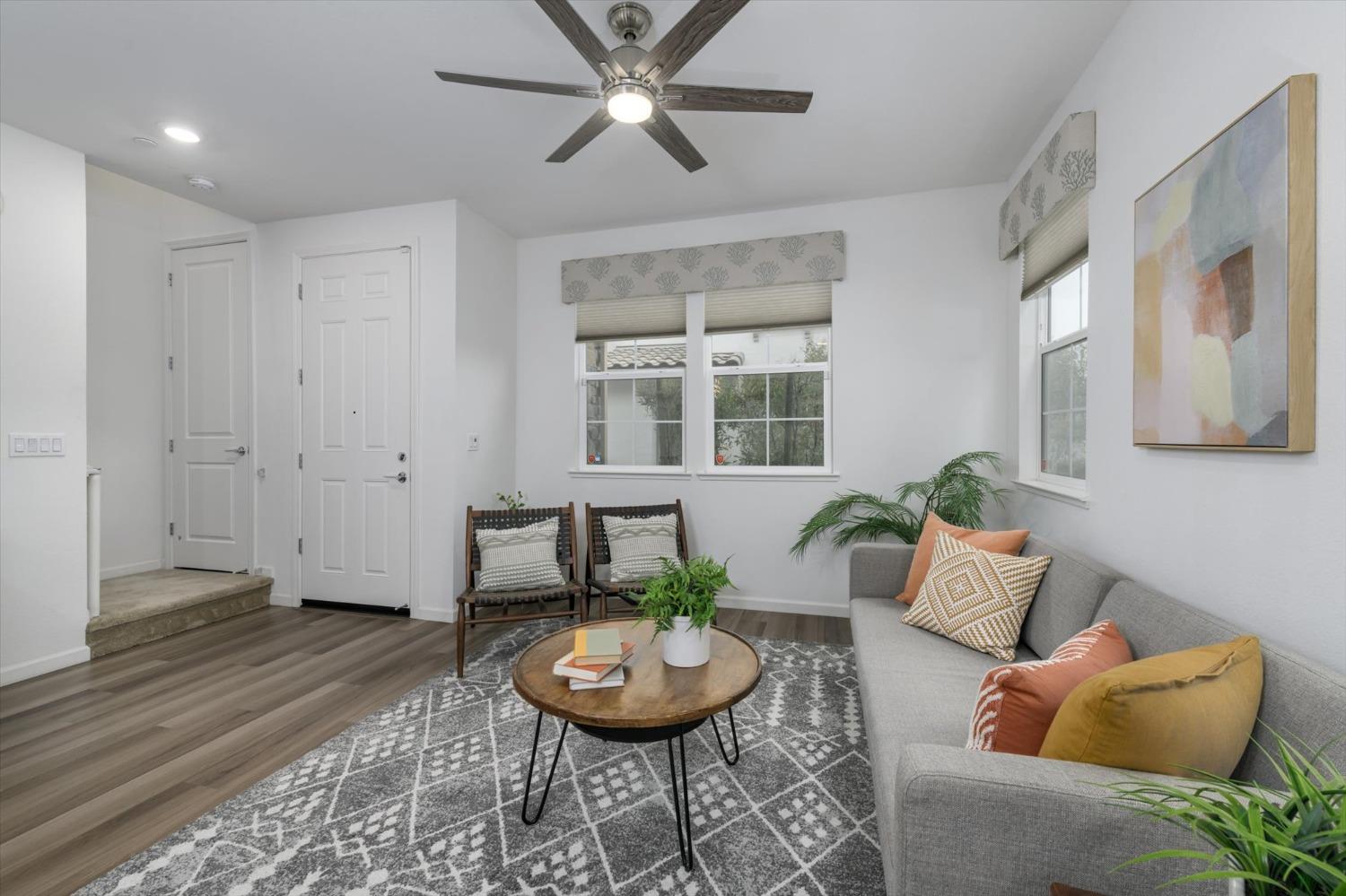 Detail Gallery Image 5 of 31 For 2930 Chatelet Walk, Sacramento,  CA 95834 - 3 Beds | 2/1 Baths