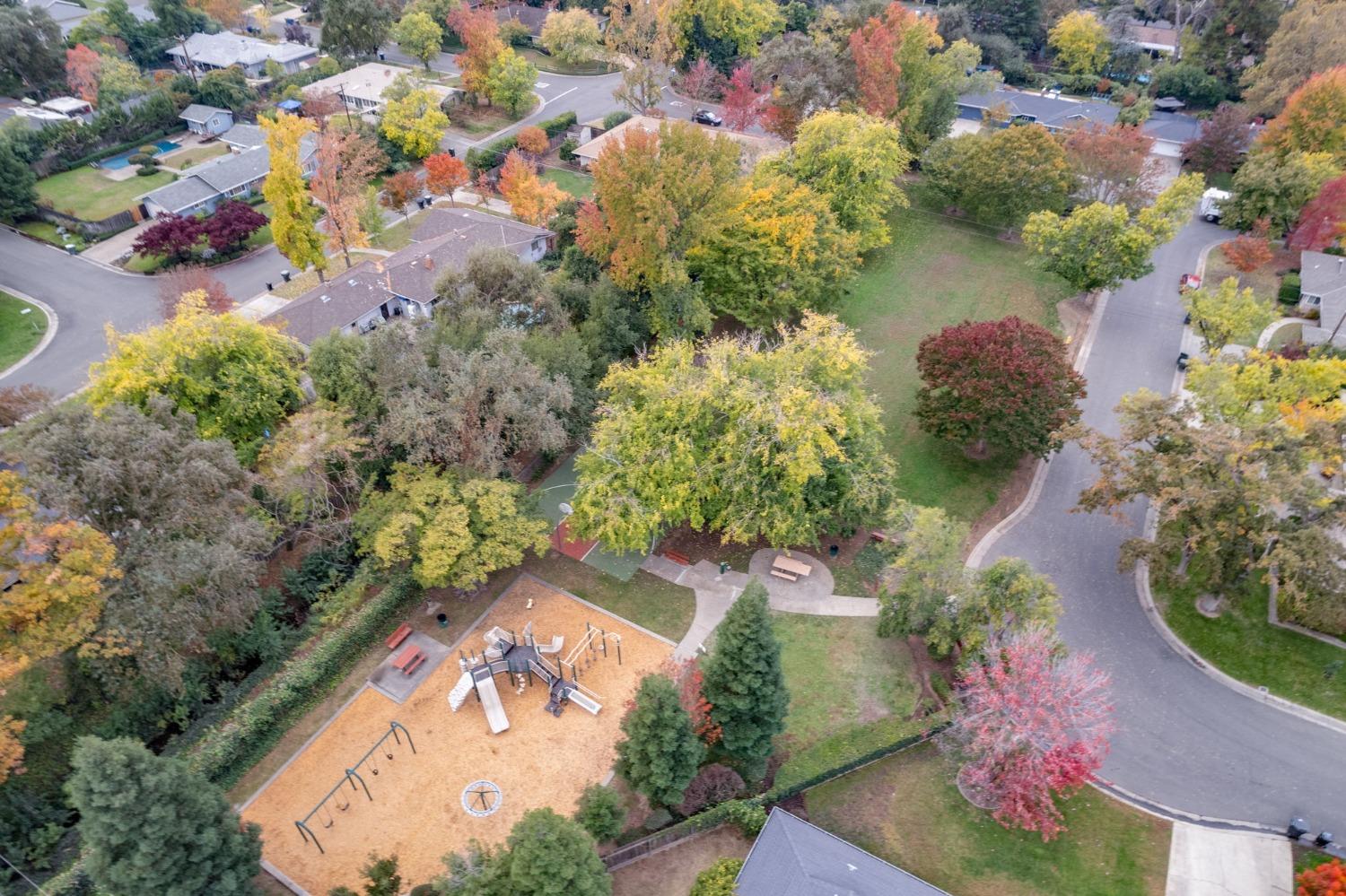 Detail Gallery Image 33 of 33 For 4220 Winding Creek Rd, Sacramento,  CA 95864 - 3 Beds | 2 Baths