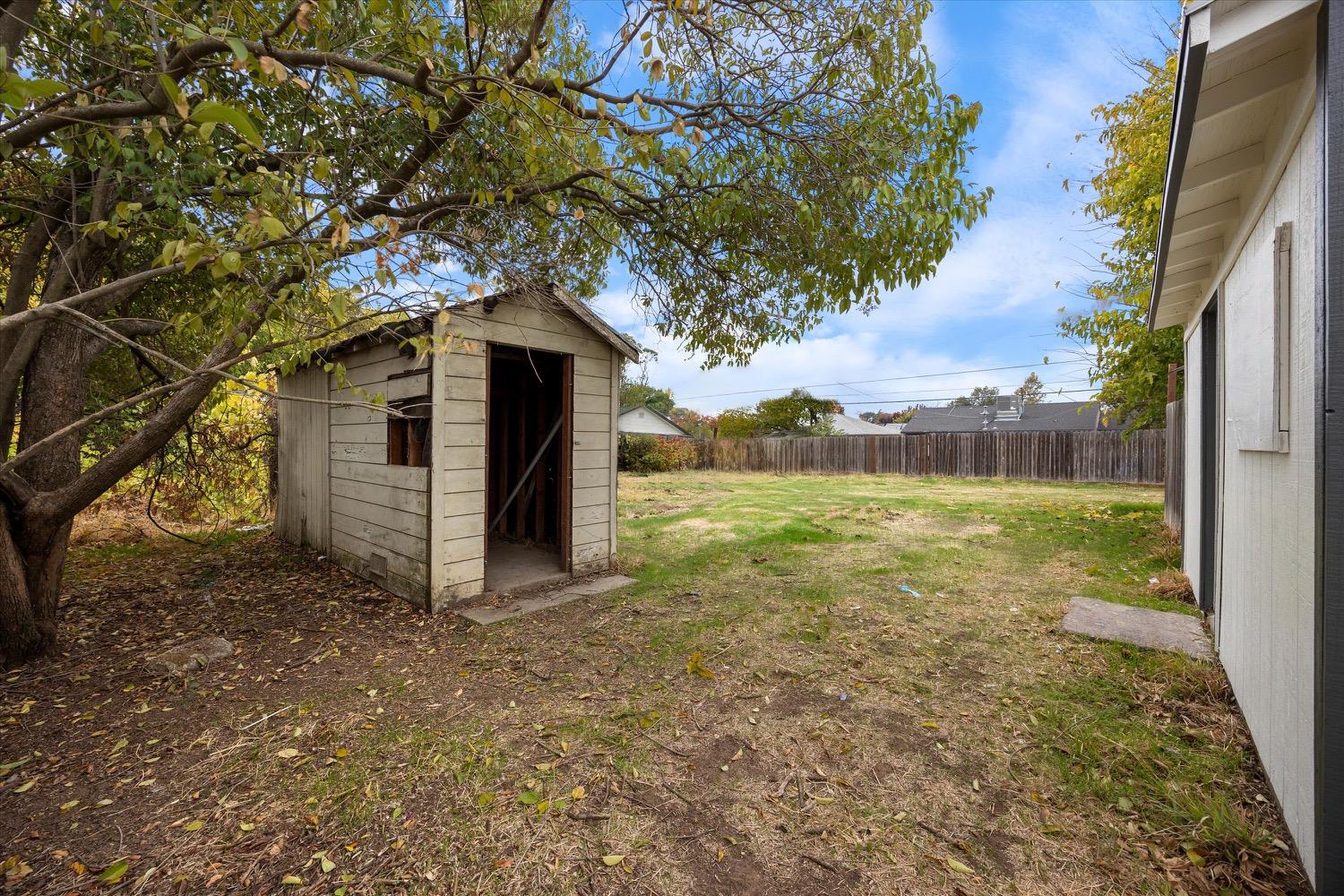 Detail Gallery Image 18 of 32 For 2100 S Keith Way, Sacramento,  CA 95825 - 2 Beds | 1 Baths