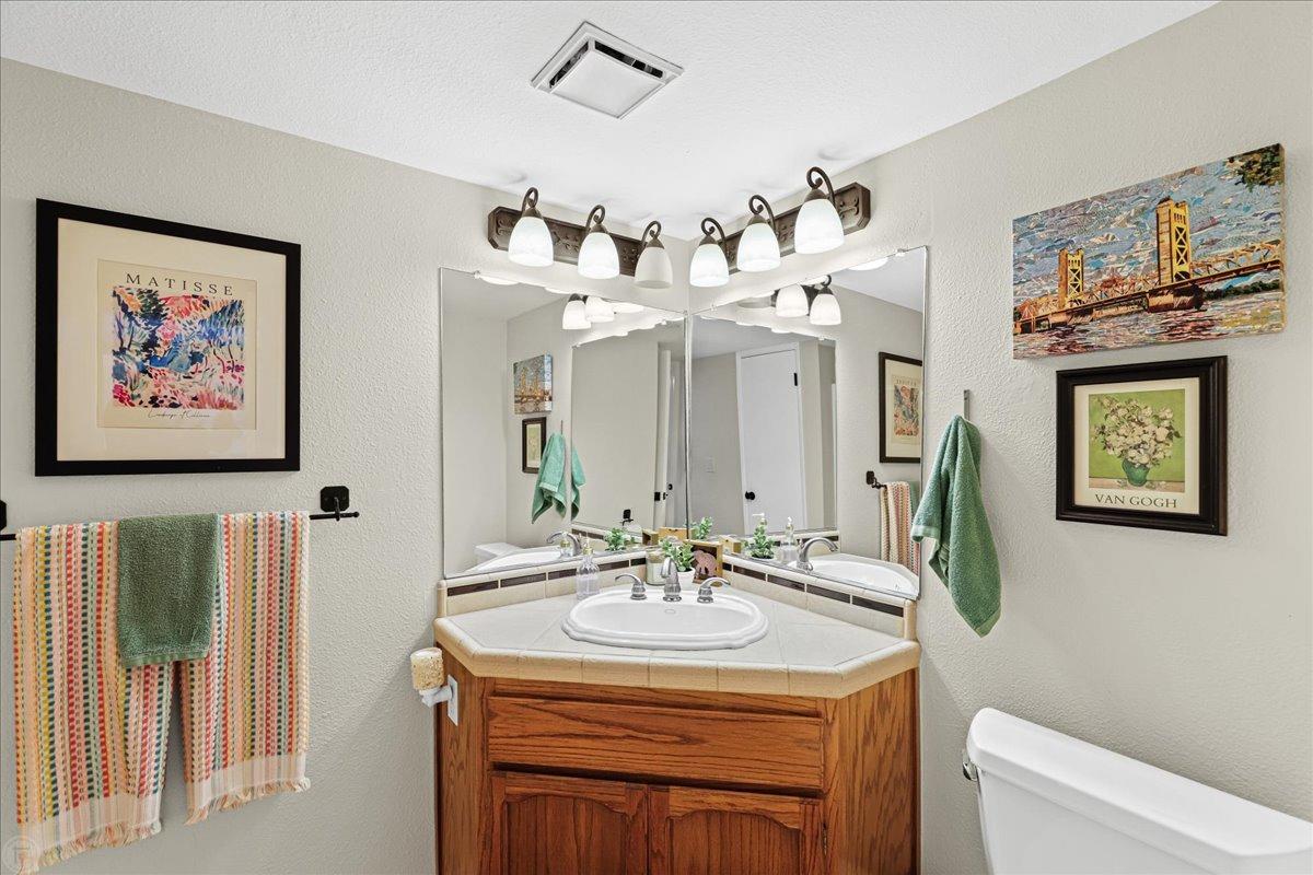 Detail Gallery Image 30 of 49 For 1101 Cedar Creek Dr #4,  Modesto,  CA 95355 - 2 Beds | 2 Baths