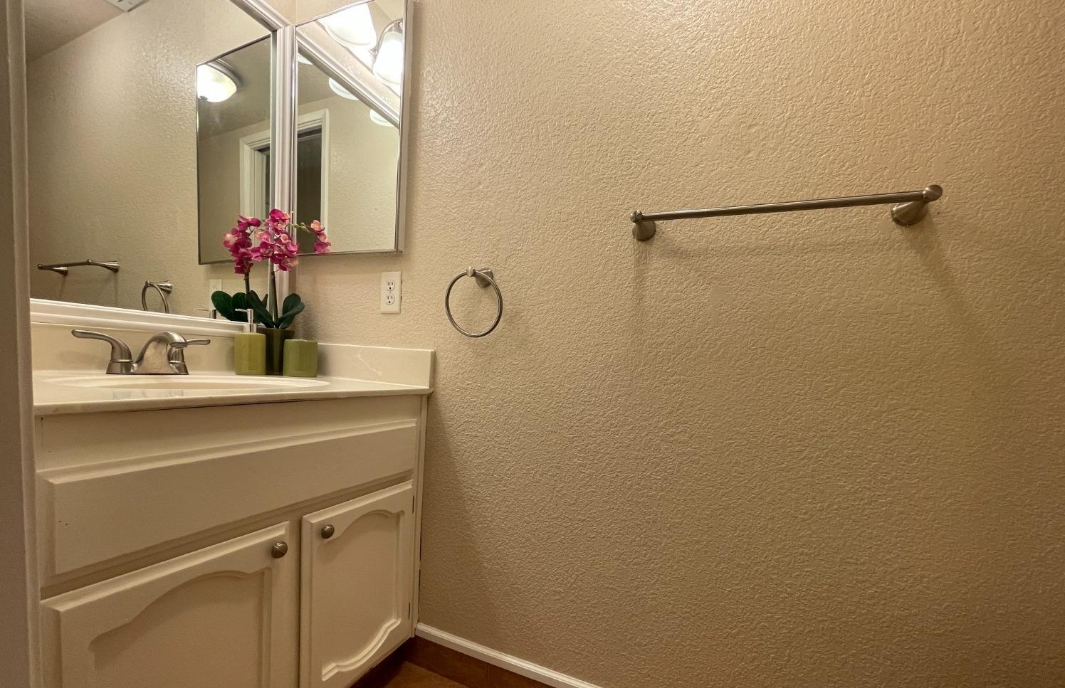 Detail Gallery Image 26 of 50 For 8720 Cord Way, Sacramento,  CA 95828 - 4 Beds | 2/1 Baths