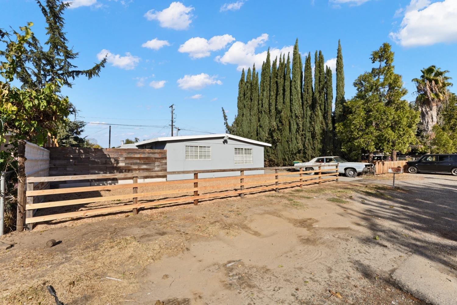 Detail Gallery Image 9 of 12 For 1537 Placer Ave, Modesto,  CA 95358 - 3 Beds | 1 Baths