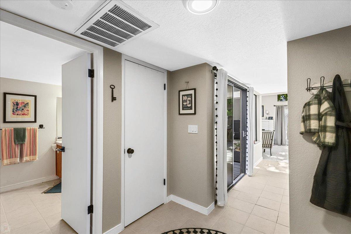 Detail Gallery Image 6 of 49 For 1101 Cedar Creek Dr #4,  Modesto,  CA 95355 - 2 Beds | 2 Baths