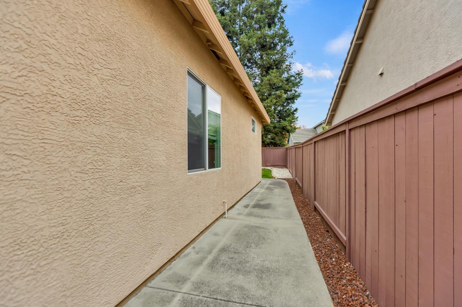 Detail Gallery Image 36 of 50 For 3212 Halyard Way, Elk Grove,  CA 95758 - 3 Beds | 2 Baths