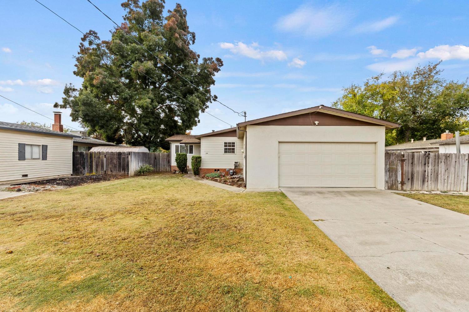 Detail Gallery Image 3 of 28 For 241 Louis Ln, Colusa,  CA 95932 - 3 Beds | 2 Baths