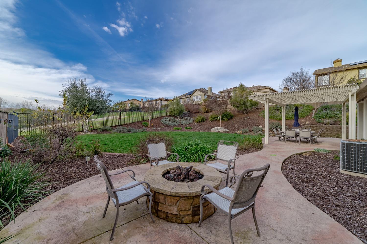 Detail Gallery Image 45 of 62 For 9010 Hearst Pl, El Dorado Hills,  CA 95762 - 5 Beds | 4 Baths