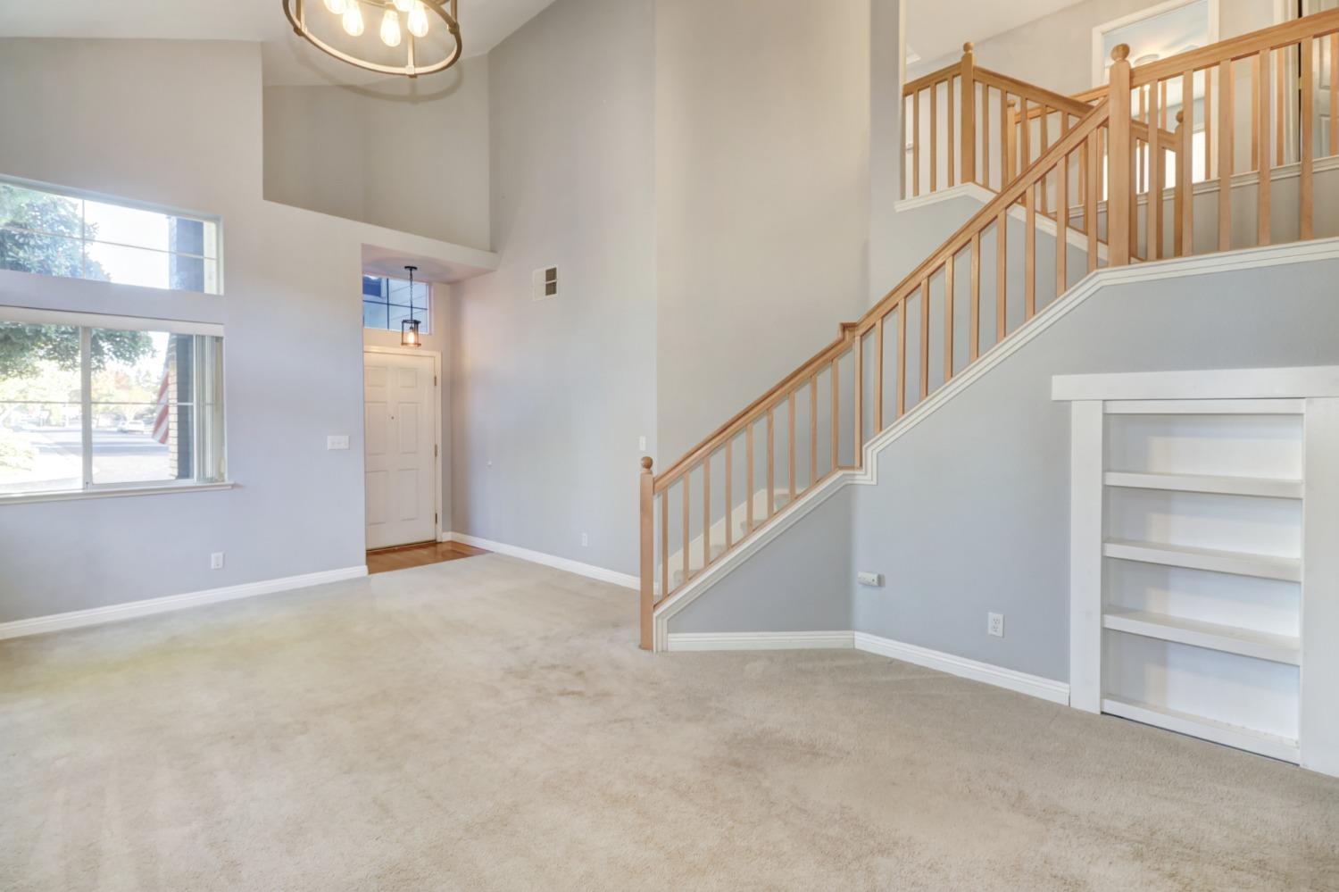 Detail Gallery Image 16 of 48 For 2113 Cargill Way, Roseville,  CA 95747 - 4 Beds | 2/1 Baths