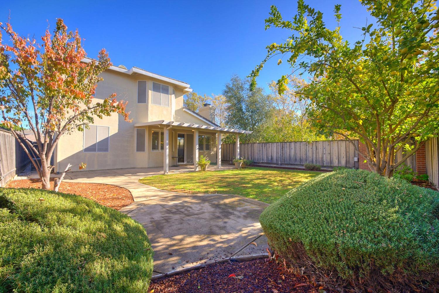 Detail Gallery Image 31 of 39 For 501 Twinwood Loop, Roseville,  CA 95678 - 5 Beds | 2/1 Baths