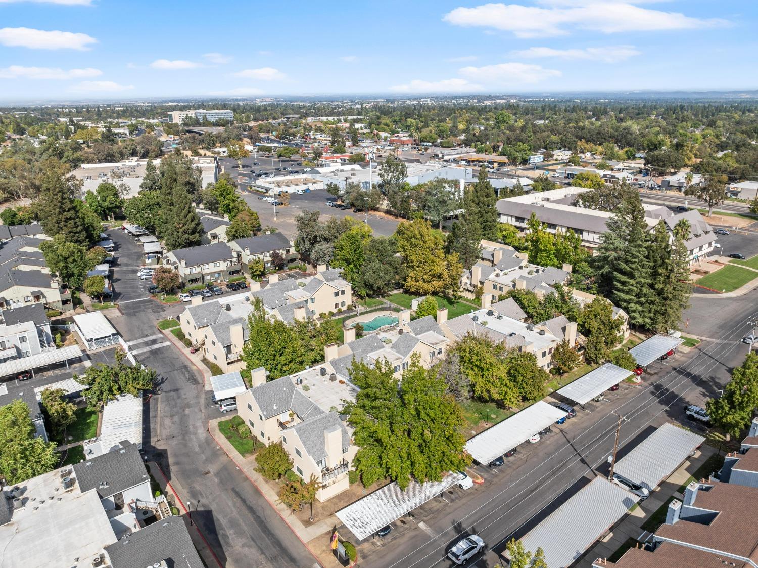 Detail Gallery Image 44 of 51 For 7441 Auburn Oaks Ct #G,  Citrus Heights,  CA 95621 - 2 Beds | 2 Baths