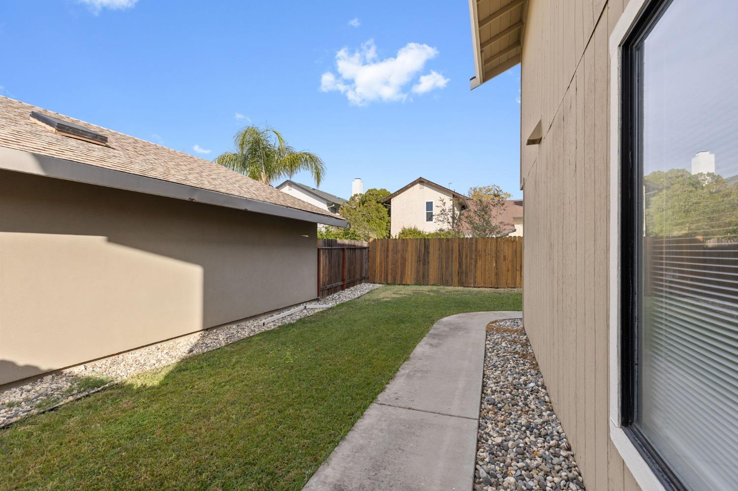 Detail Gallery Image 27 of 31 For 3353 Brownlea Cir, Antelope,  CA 95843 - 3 Beds | 2/1 Baths