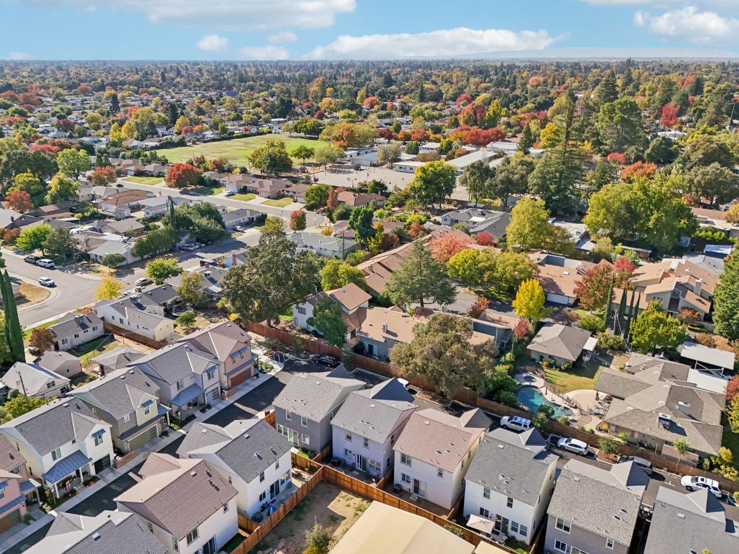 Detail Gallery Image 29 of 31 For 4933 Esma Jane Ln, Sacramento,  CA 95822 - 3 Beds | 2/1 Baths