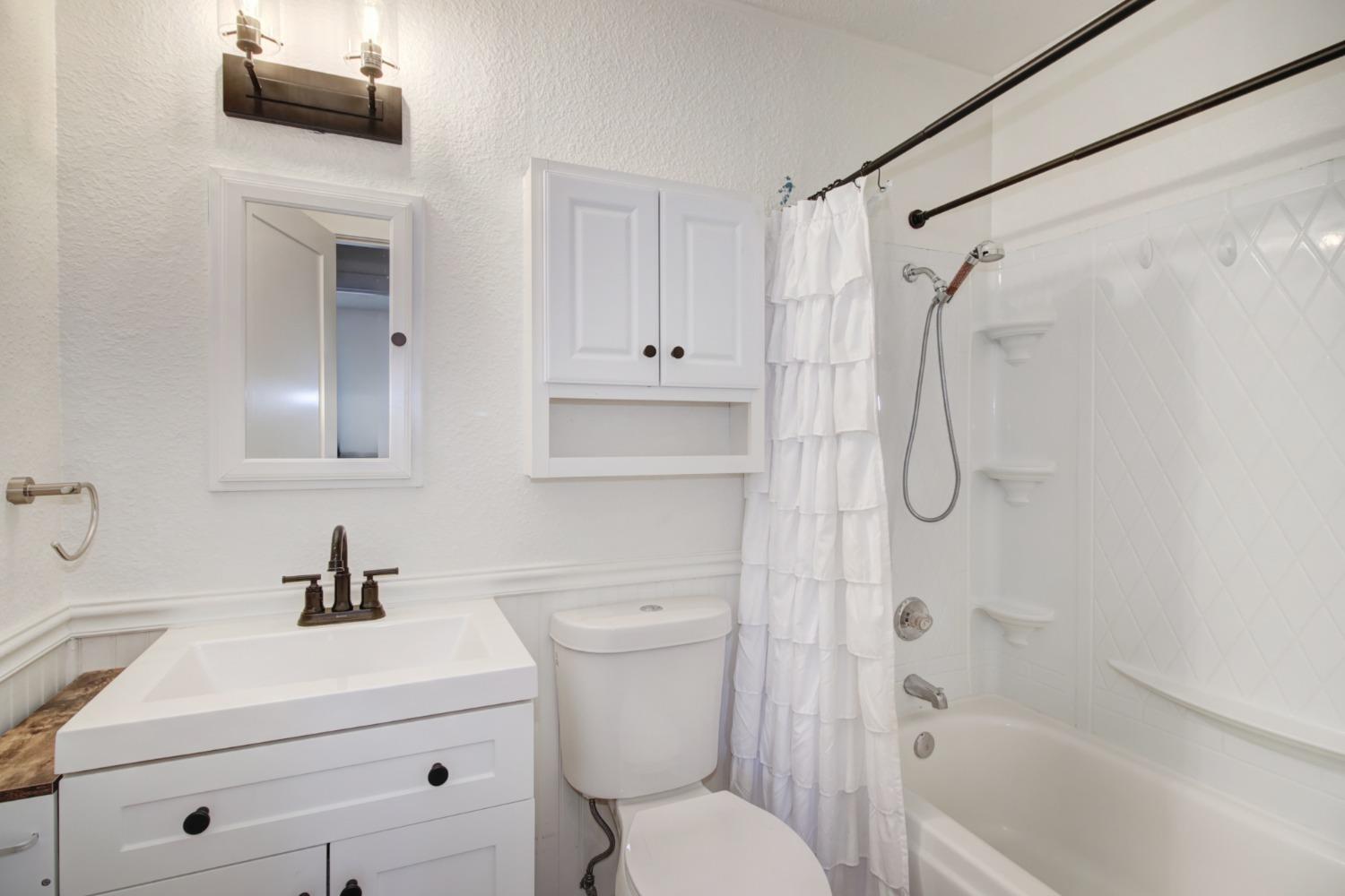 Detail Gallery Image 28 of 53 For 2342 S Whitney Blvd, Rocklin,  CA 95677 - 4 Beds | 2/1 Baths