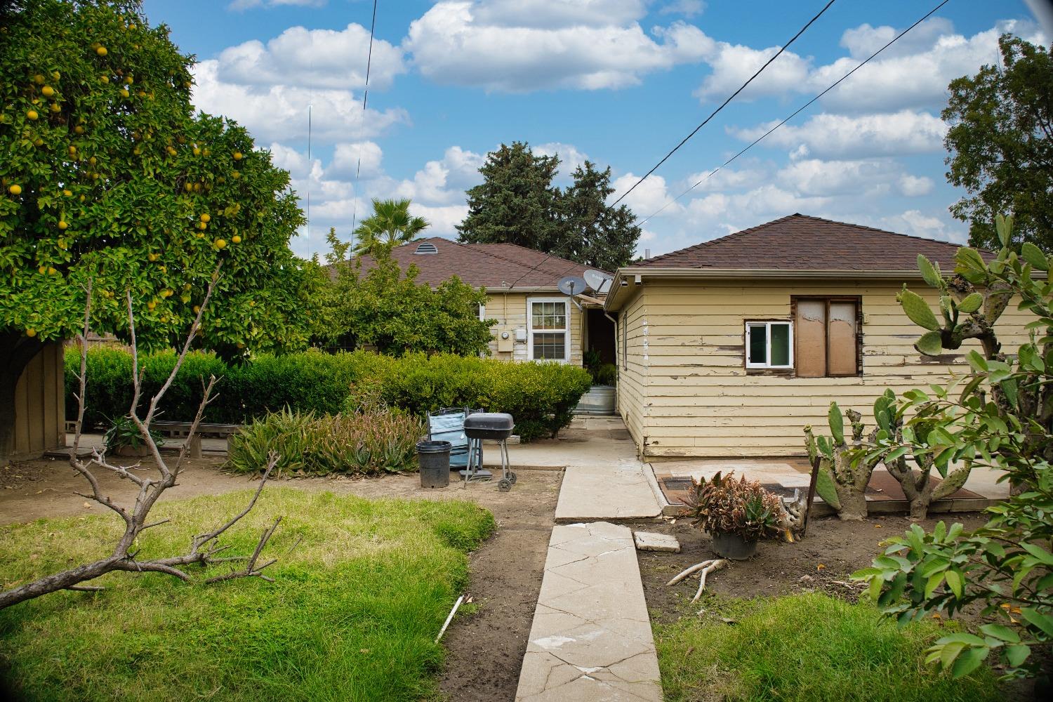 Detail Gallery Image 6 of 19 For 236 Watson St, Lodi,  CA 95240 - 2 Beds | 1/1 Baths