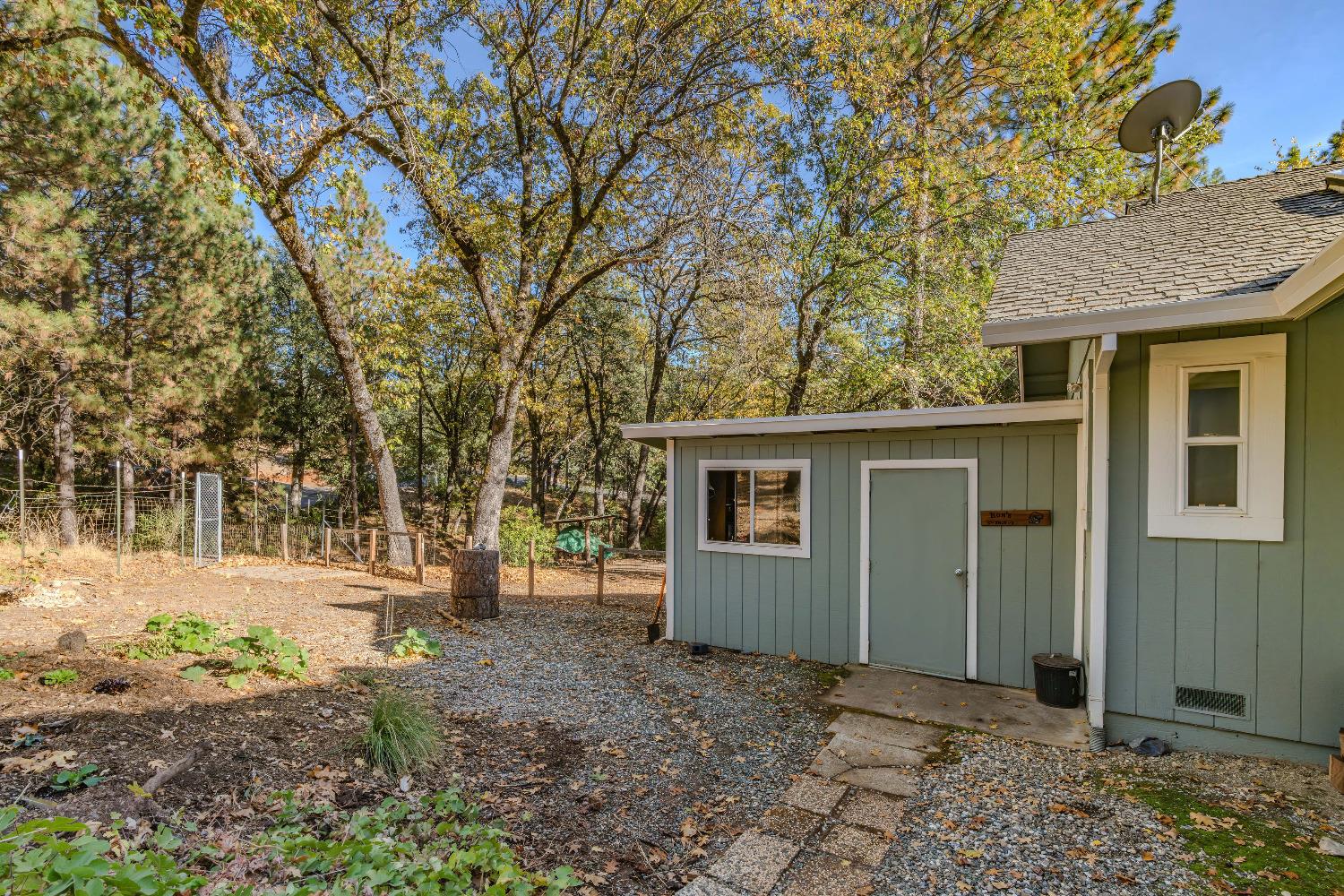 Detail Gallery Image 48 of 50 For 14501 Surrey Junction Ln, Sutter Creek,  CA 95685 - 3 Beds | 2/1 Baths