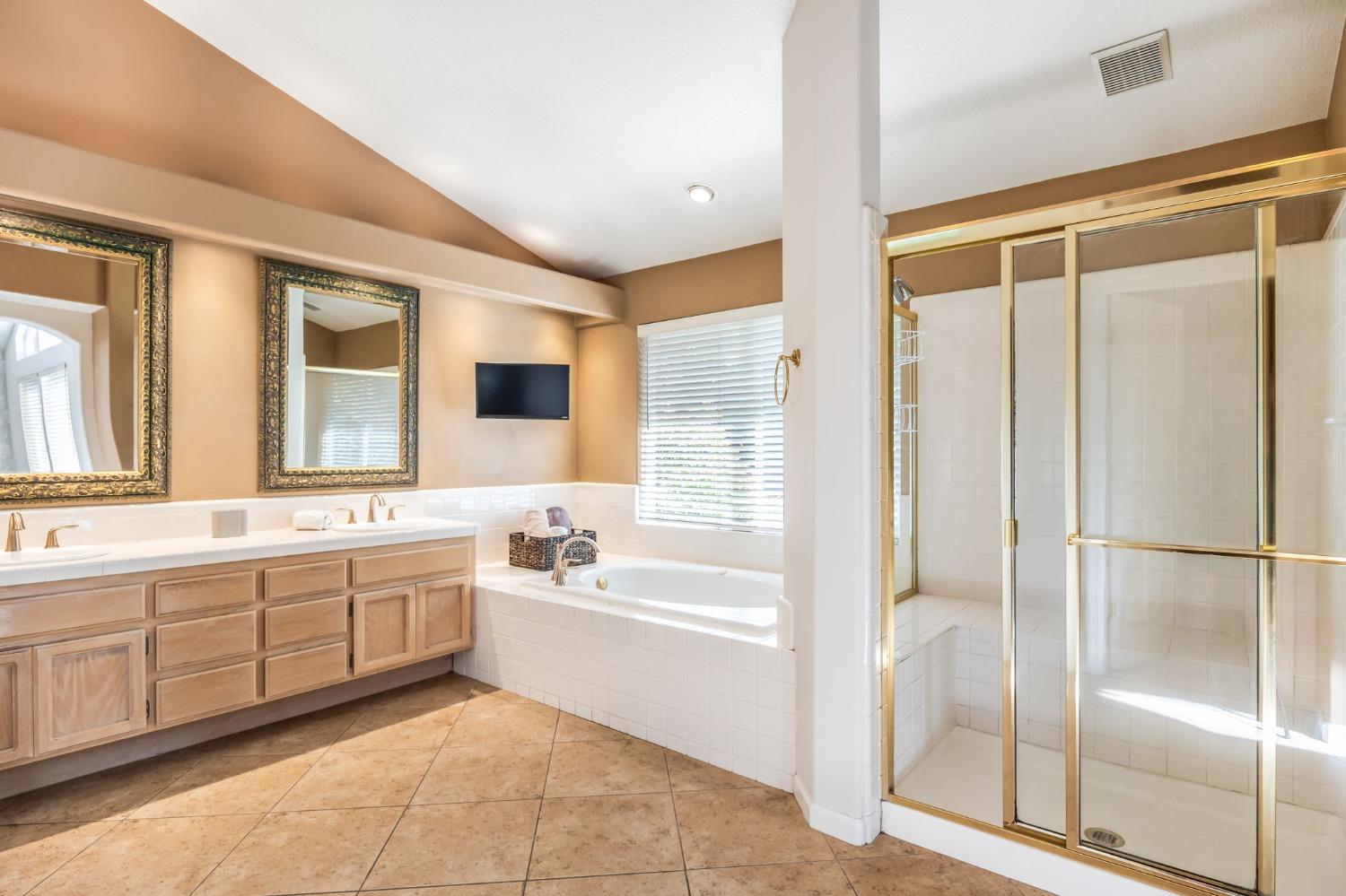 Detail Gallery Image 25 of 48 For 150 Cruickshank Dr, Folsom,  CA 95630 - 4 Beds | 2/1 Baths