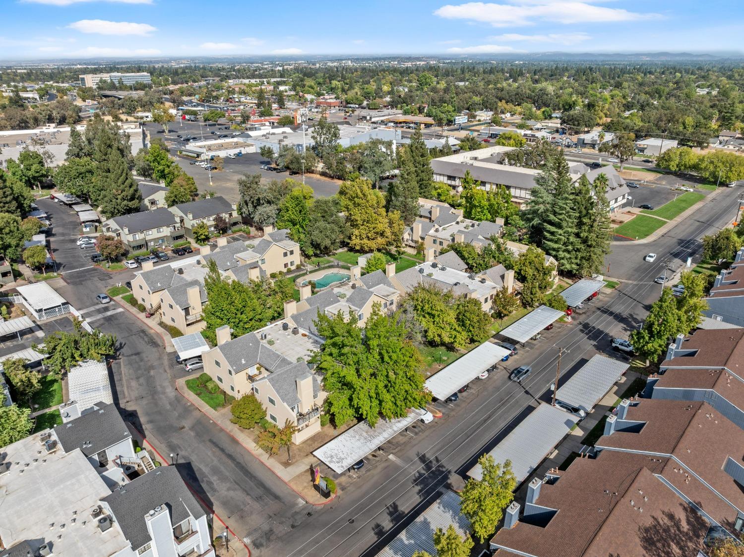 Detail Gallery Image 38 of 51 For 7441 Auburn Oaks Ct #G,  Citrus Heights,  CA 95621 - 2 Beds | 2 Baths