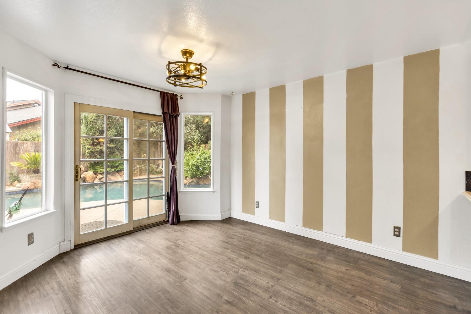 Detail Gallery Image 15 of 46 For 9317 Cassaro Ct, Elk Grove,  CA 95758 - 3 Beds | 2/1 Baths