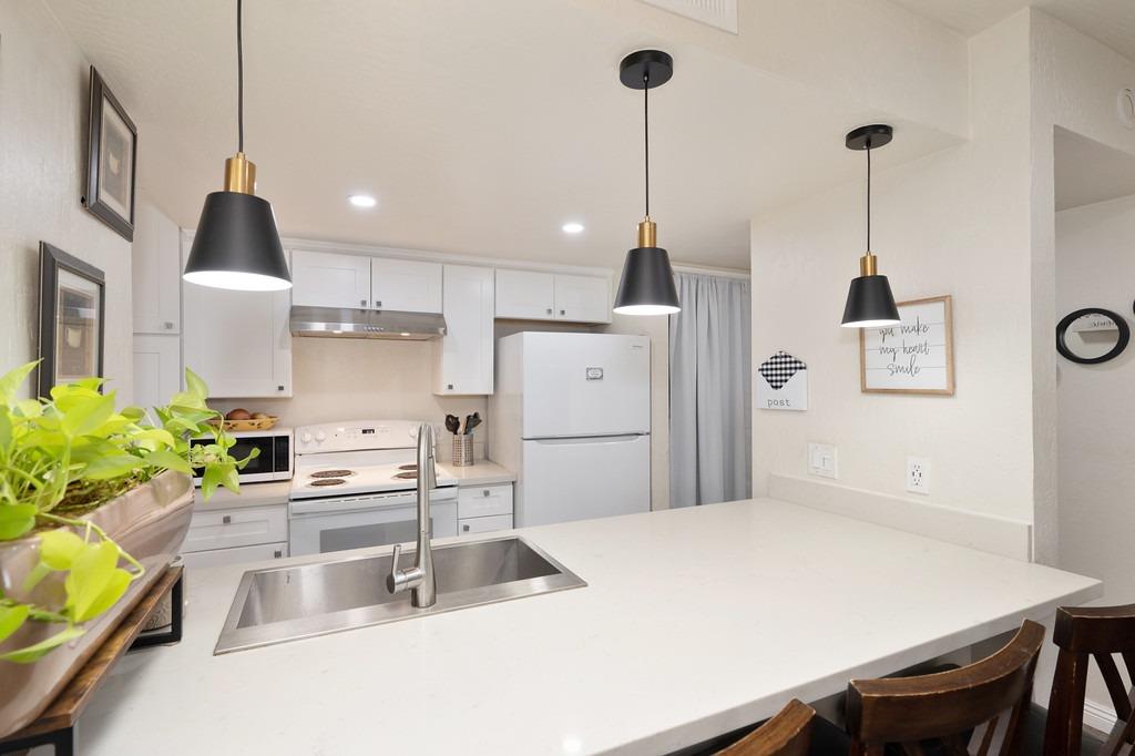 Detail Gallery Image 7 of 24 For 983 Fulton Ave #467,  Sacramento,  CA 95825 - 1 Beds | 1 Baths