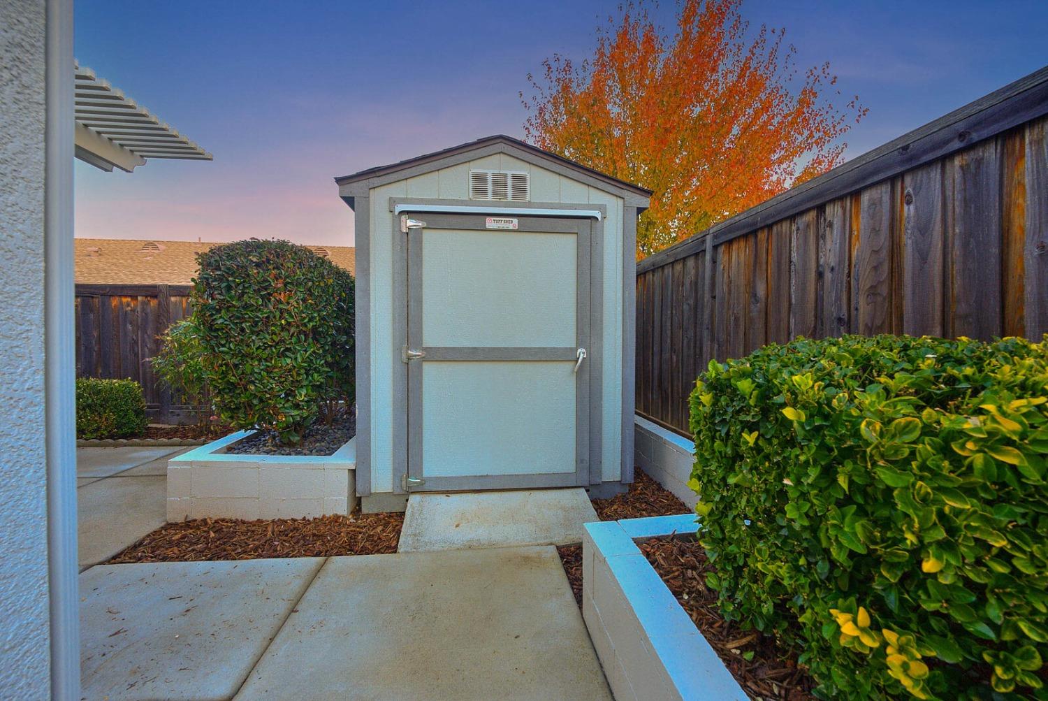 Detail Gallery Image 34 of 37 For 1261 Tamarisk Dr, Lincoln,  CA 95648 - 4 Beds | 2 Baths