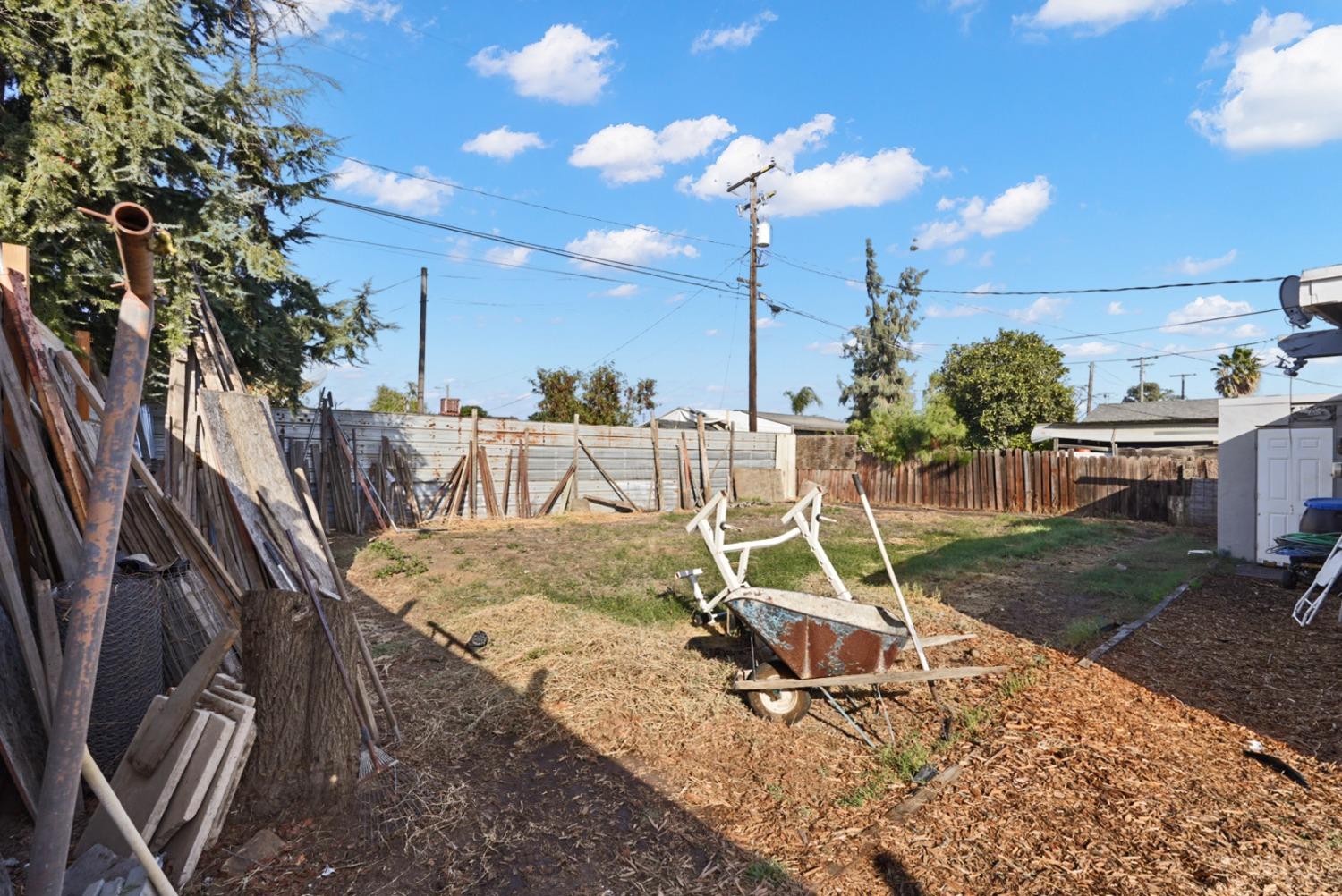 Detail Gallery Image 12 of 12 For 1537 Placer Ave, Modesto,  CA 95358 - 3 Beds | 1 Baths