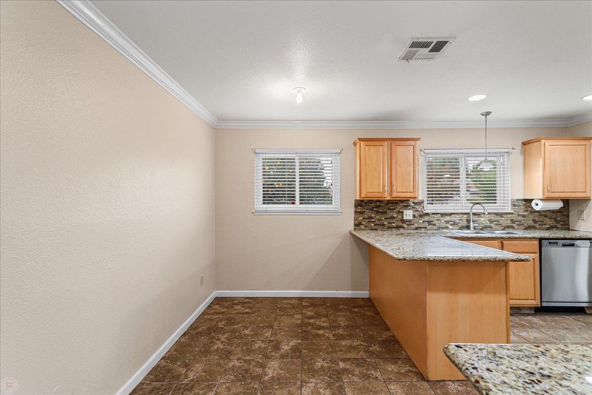 Detail Gallery Image 10 of 43 For 8260 Onyx Ct, Stockton,  CA 95210 - 2 Beds | 1 Baths