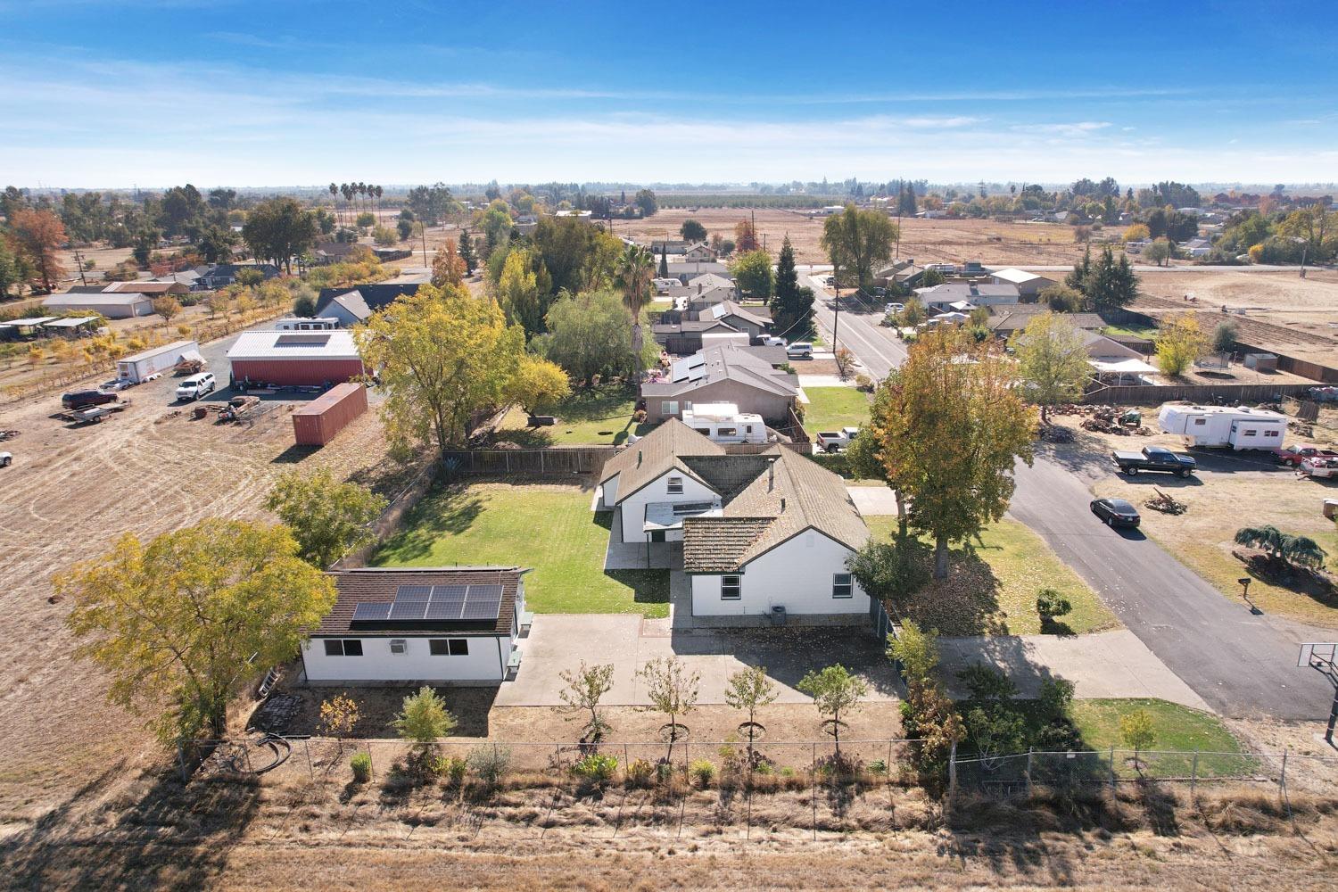 Detail Gallery Image 4 of 71 For 17338 Cal Dr, Lockeford,  CA 95237 - 3 Beds | 2 Baths