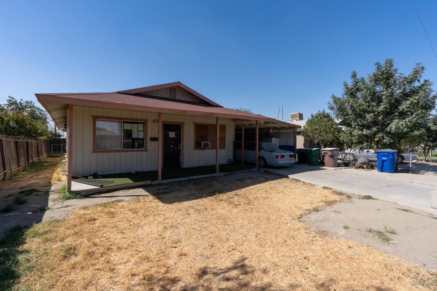 Detail Gallery Image 5 of 27 For 1790 Corregidor Ave, Firebaugh,  CA 93622 - 3 Beds | 1 Baths