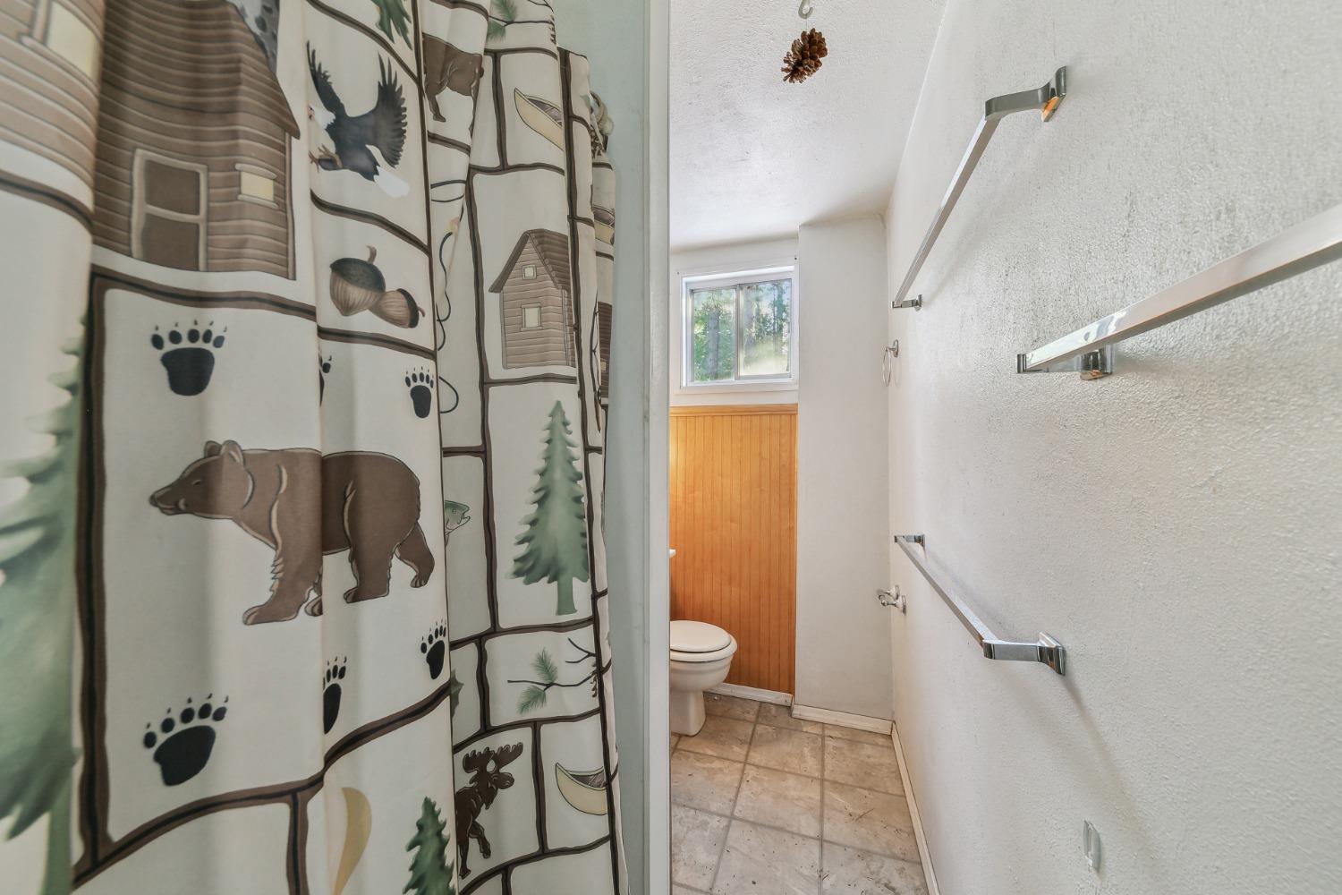 Detail Gallery Image 11 of 17 For 6 Gerle Crk, Pollock Pines,  CA 95726 - 3 Beds | 1 Baths