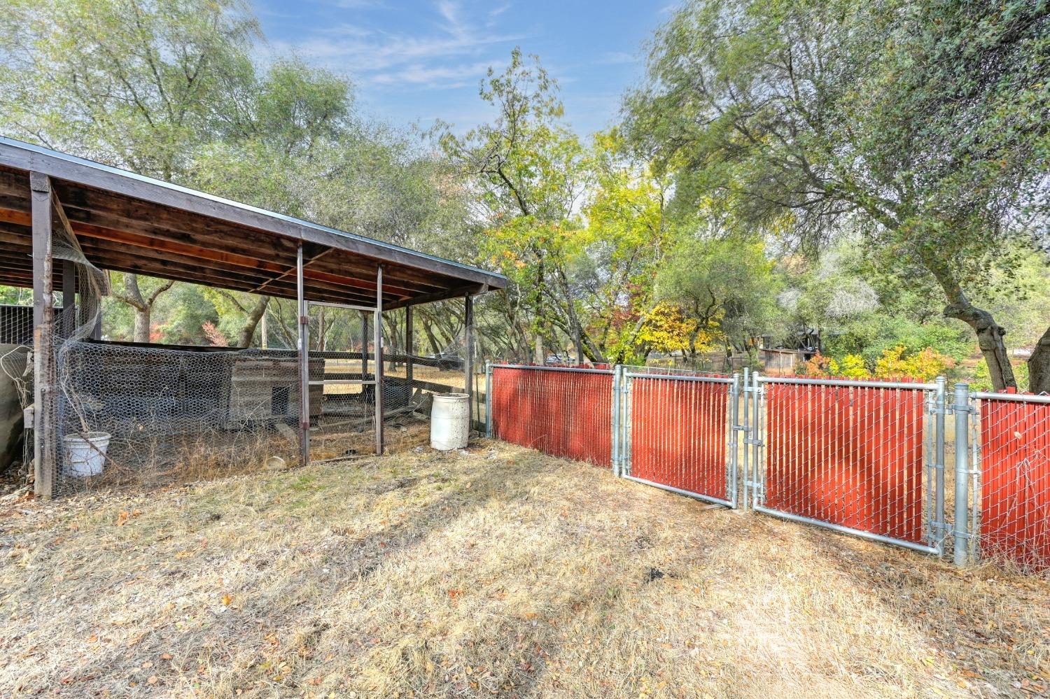 Detail Gallery Image 25 of 31 For 3951 Many Oaks Ln, Shingle Springs,  CA 95682 - 3 Beds | 2 Baths