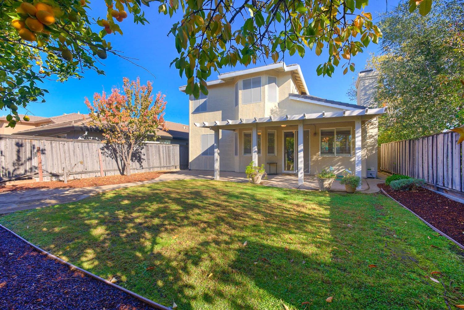 Detail Gallery Image 32 of 39 For 501 Twinwood Loop, Roseville,  CA 95678 - 5 Beds | 2/1 Baths