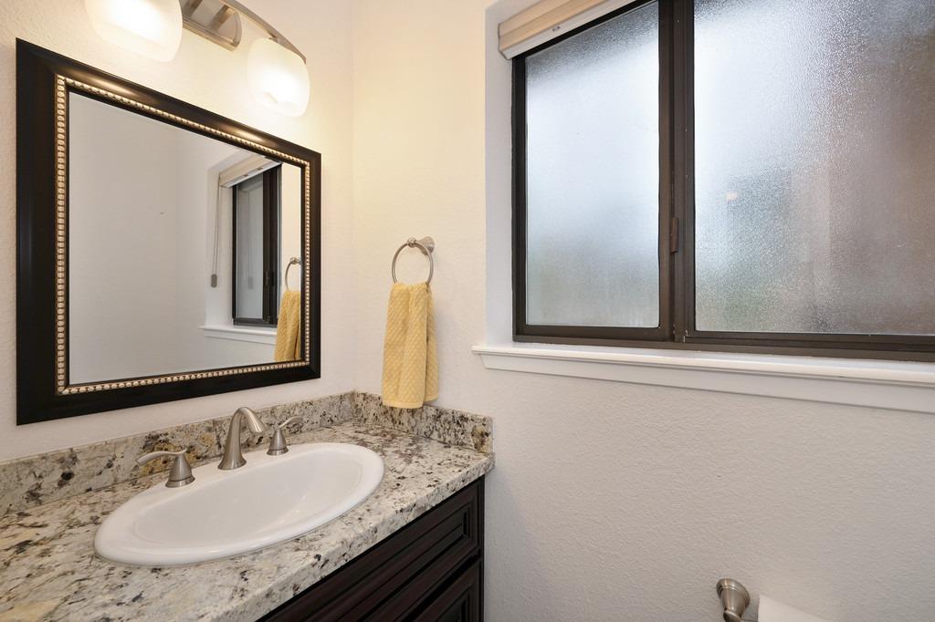 Detail Gallery Image 34 of 75 For 17867 Brewer Rd, Grass Valley,  CA 95949 - 3 Beds | 2/1 Baths