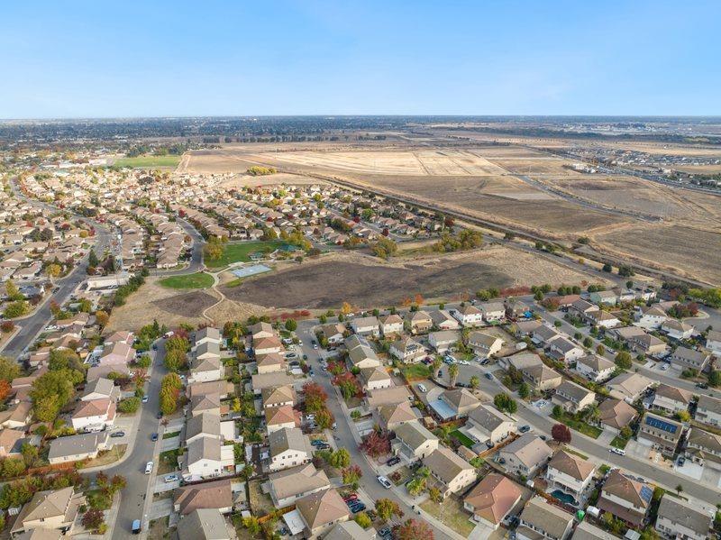 Detail Gallery Image 60 of 62 For 1776 Highbridge Way, Sacramento,  CA 95832 - 4 Beds | 2/1 Baths