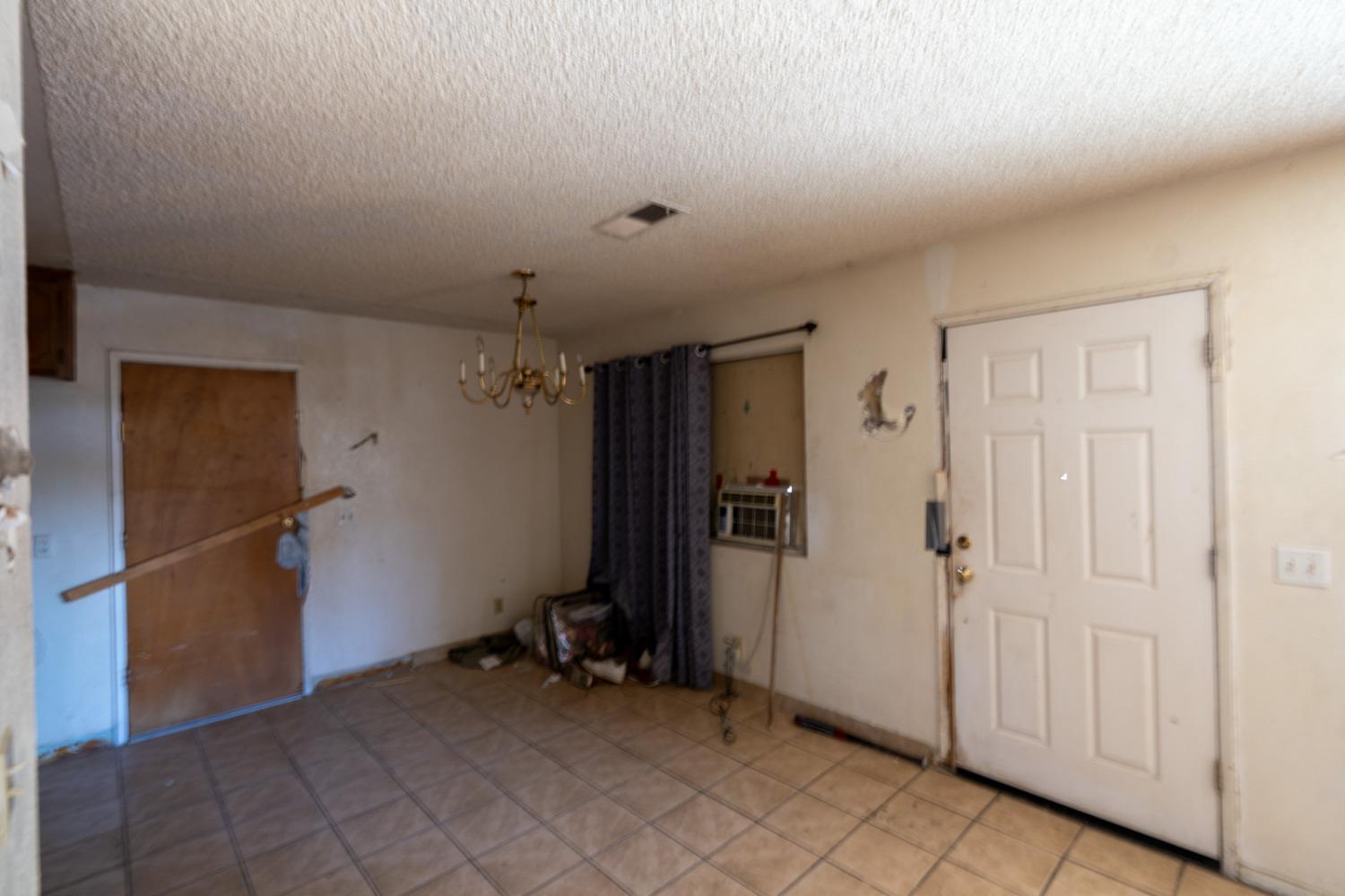 Detail Gallery Image 10 of 27 For 1790 Corregidor Ave, Firebaugh,  CA 93622 - 3 Beds | 1 Baths