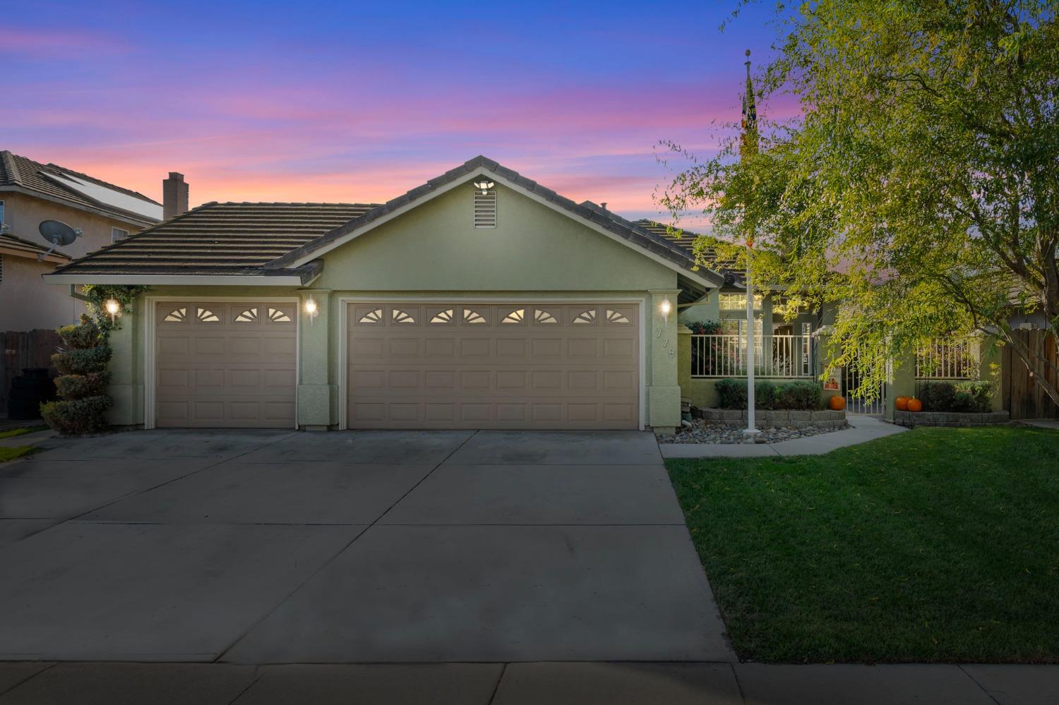 Detail Gallery Image 1 of 38 For 778 Mission Ridge Dr, Manteca,  CA 95337 - 3 Beds | 2 Baths