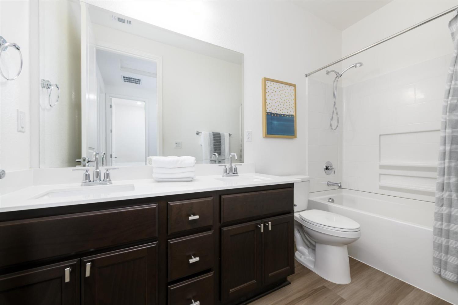 Detail Gallery Image 21 of 31 For 2930 Chatelet Walk, Sacramento,  CA 95834 - 3 Beds | 2/1 Baths