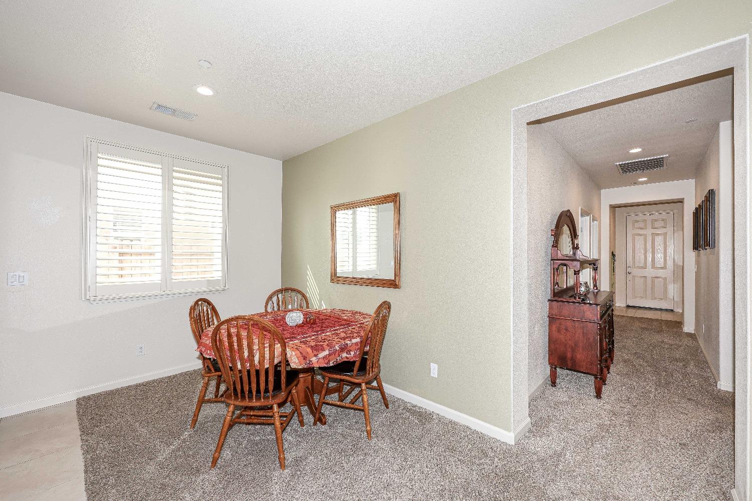 Detail Gallery Image 8 of 39 For 4416 Lindsey Ln, Merced,  CA 95348 - 3 Beds | 2 Baths