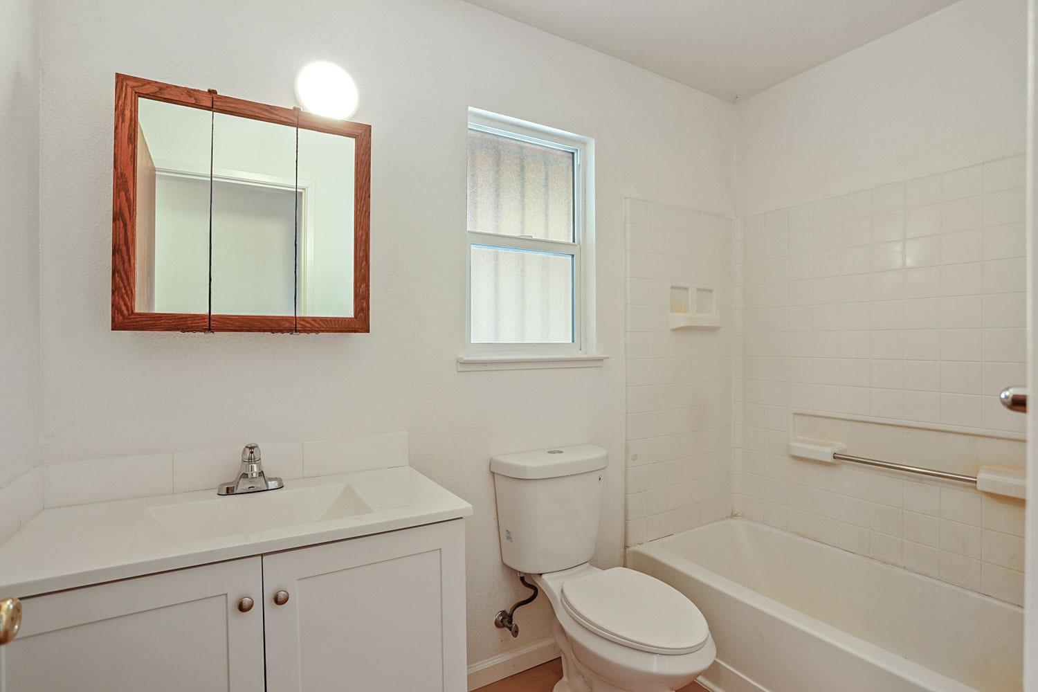 Detail Gallery Image 26 of 45 For 336 W 9th St, Stockton,  CA 95206 - 4 Beds | 2 Baths