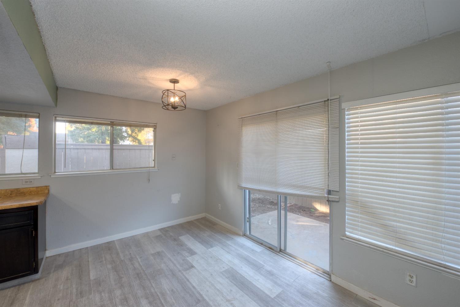 Detail Gallery Image 13 of 41 For 3701 Colonial Dr #178,  Modesto,  CA 95356 - 2 Beds | 2 Baths