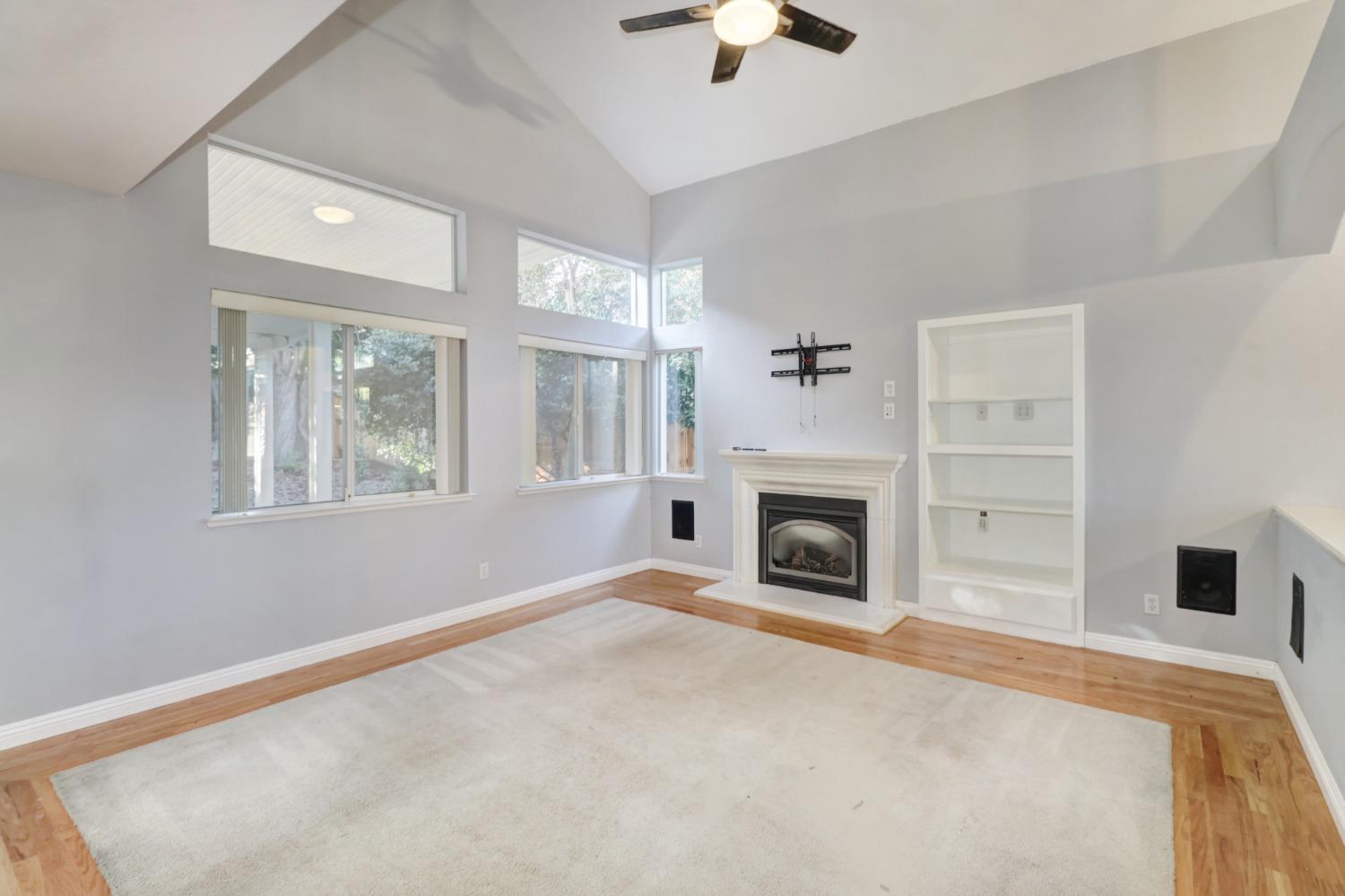 Detail Gallery Image 20 of 48 For 2113 Cargill Way, Roseville,  CA 95747 - 4 Beds | 2/1 Baths