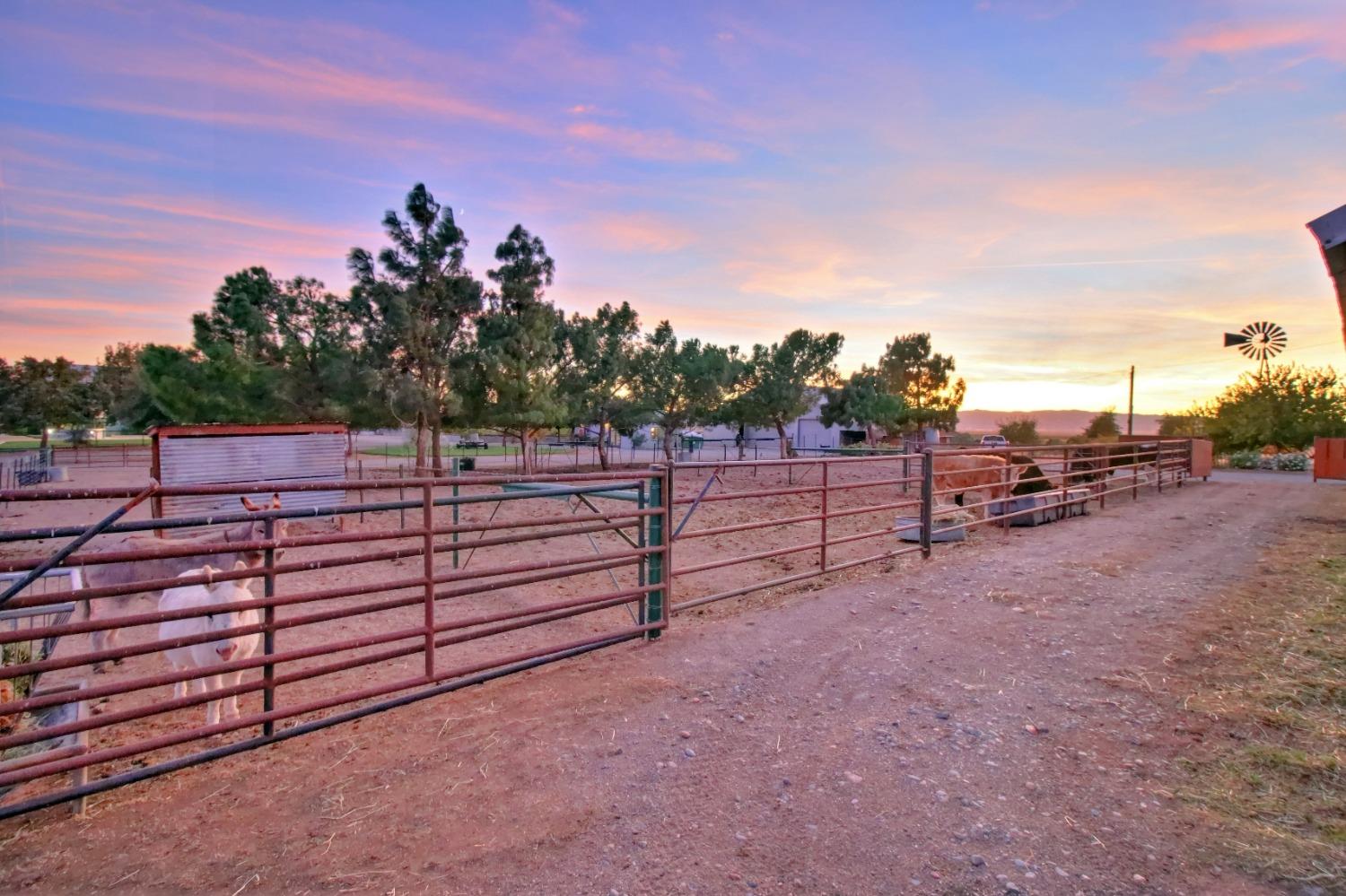 Detail Gallery Image 70 of 72 For 32640 County Road 19, Woodland,  CA 95695 - 7 Beds | 4/1 Baths