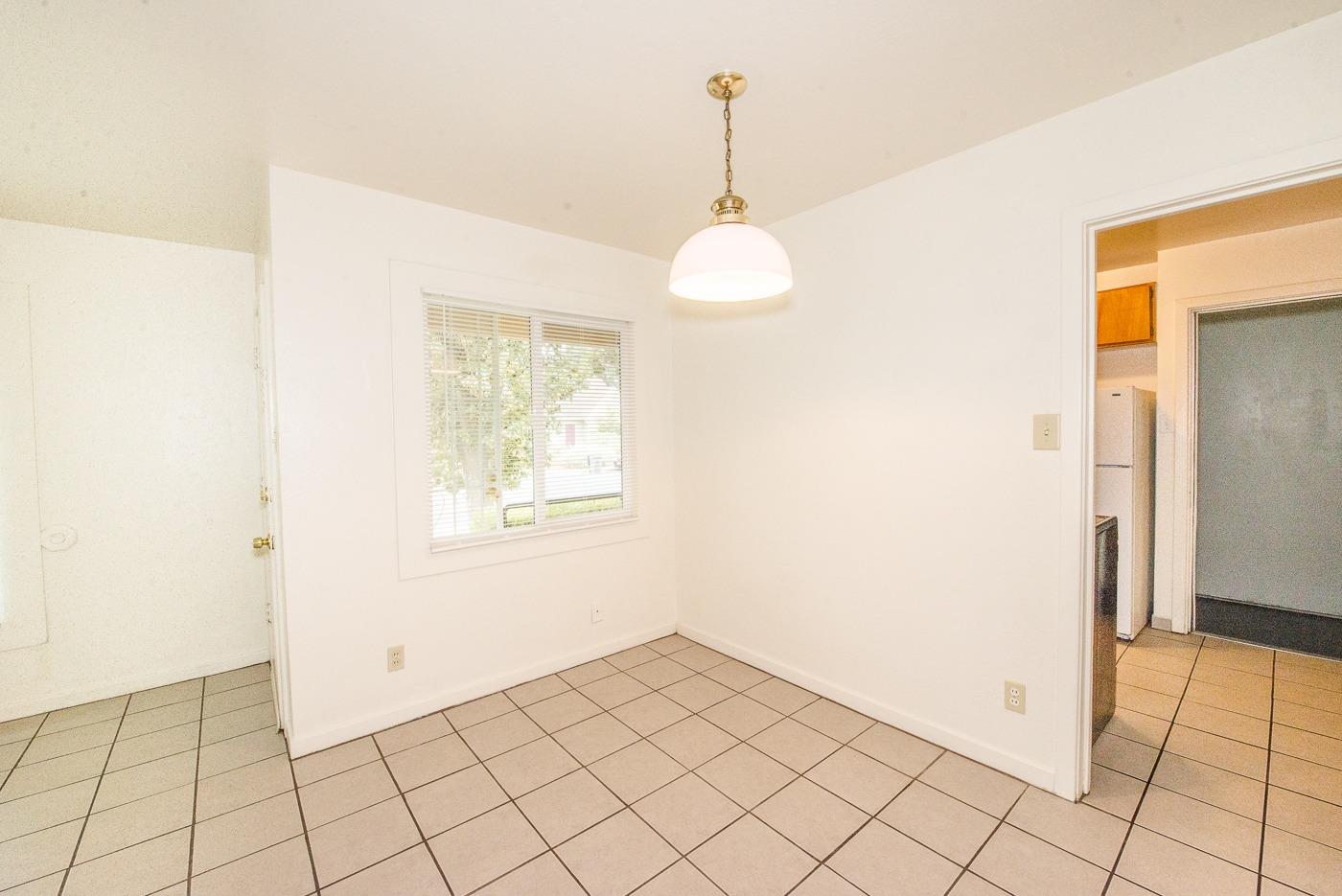 Detail Gallery Image 14 of 37 For 13 Lincoln Ave, Woodland,  CA 95695 - 2 Beds | 1 Baths