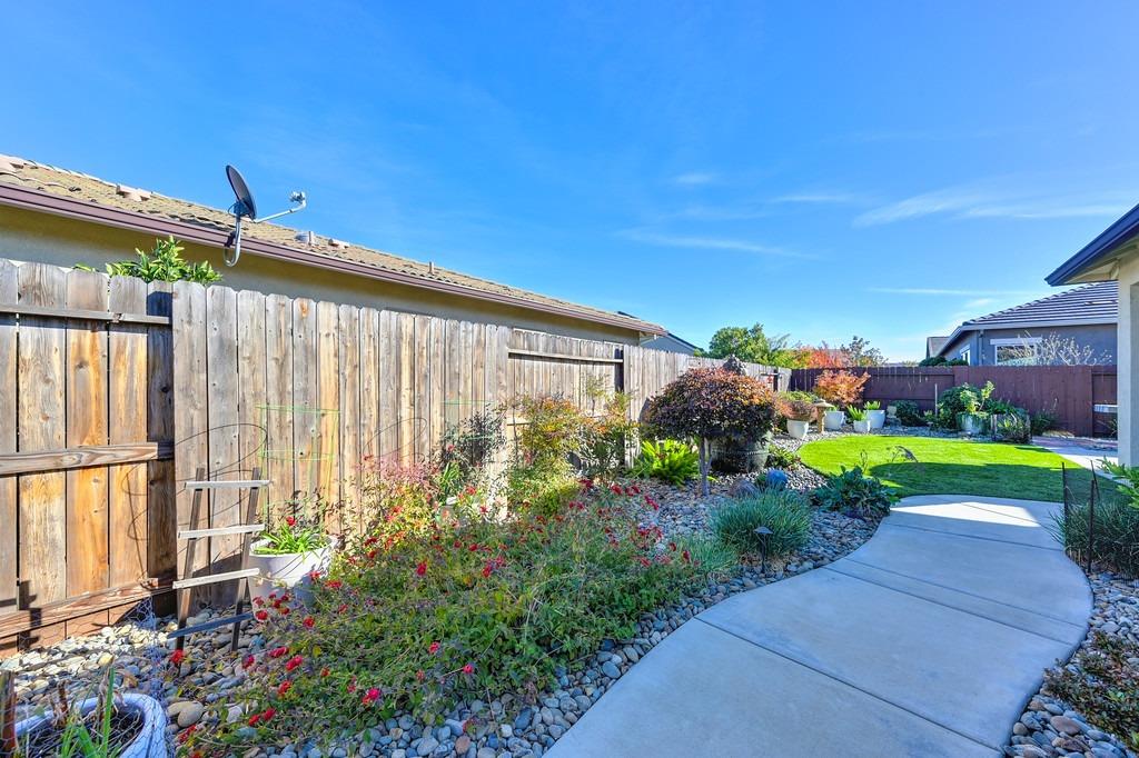 Detail Gallery Image 44 of 55 For 5029 Hollister Loop, El Dorado Hills,  CA 95762 - 2 Beds | 2 Baths