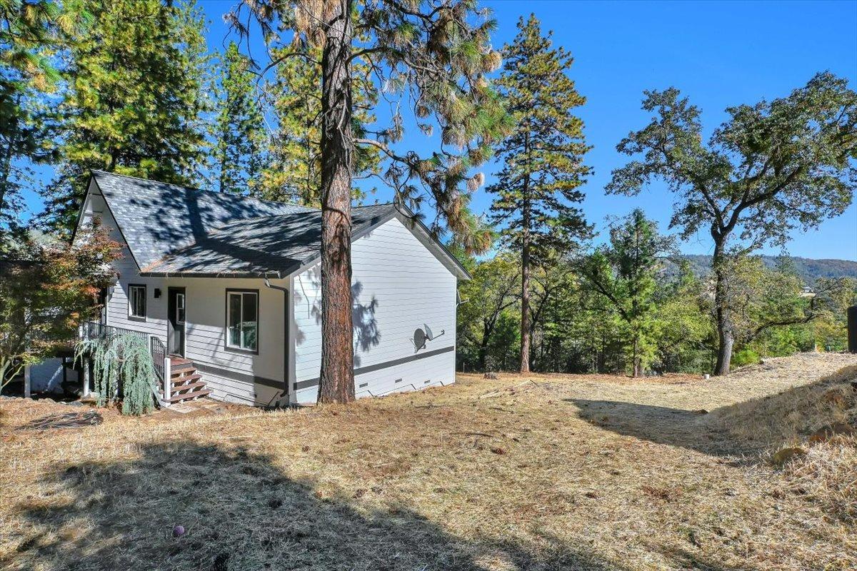 Detail Gallery Image 4 of 45 For 19533 Morningside Rd, Grass Valley,  CA 95949 - 3 Beds | 2 Baths