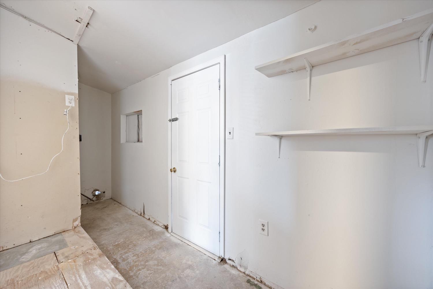 Detail Gallery Image 16 of 32 For 2100 S Keith Way, Sacramento,  CA 95825 - 2 Beds | 1 Baths