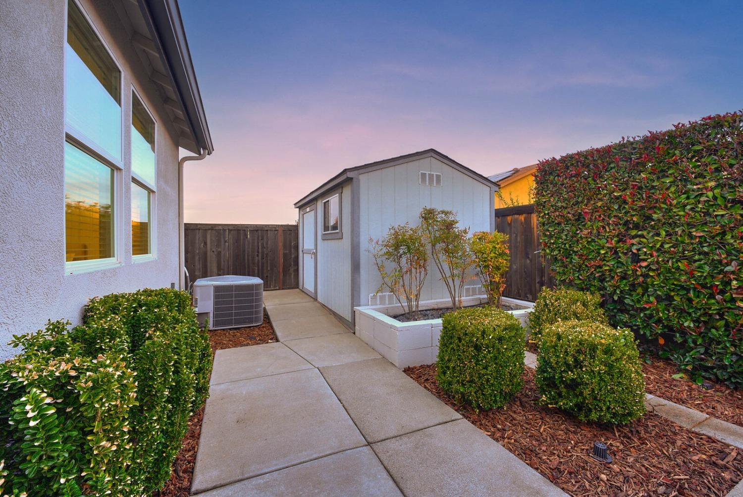 Detail Gallery Image 31 of 37 For 1261 Tamarisk Dr, Lincoln,  CA 95648 - 4 Beds | 2 Baths