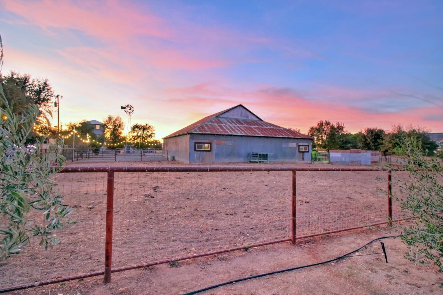 Detail Gallery Image 62 of 72 For 32640 County Road 19, Woodland,  CA 95695 - 7 Beds | 4/1 Baths