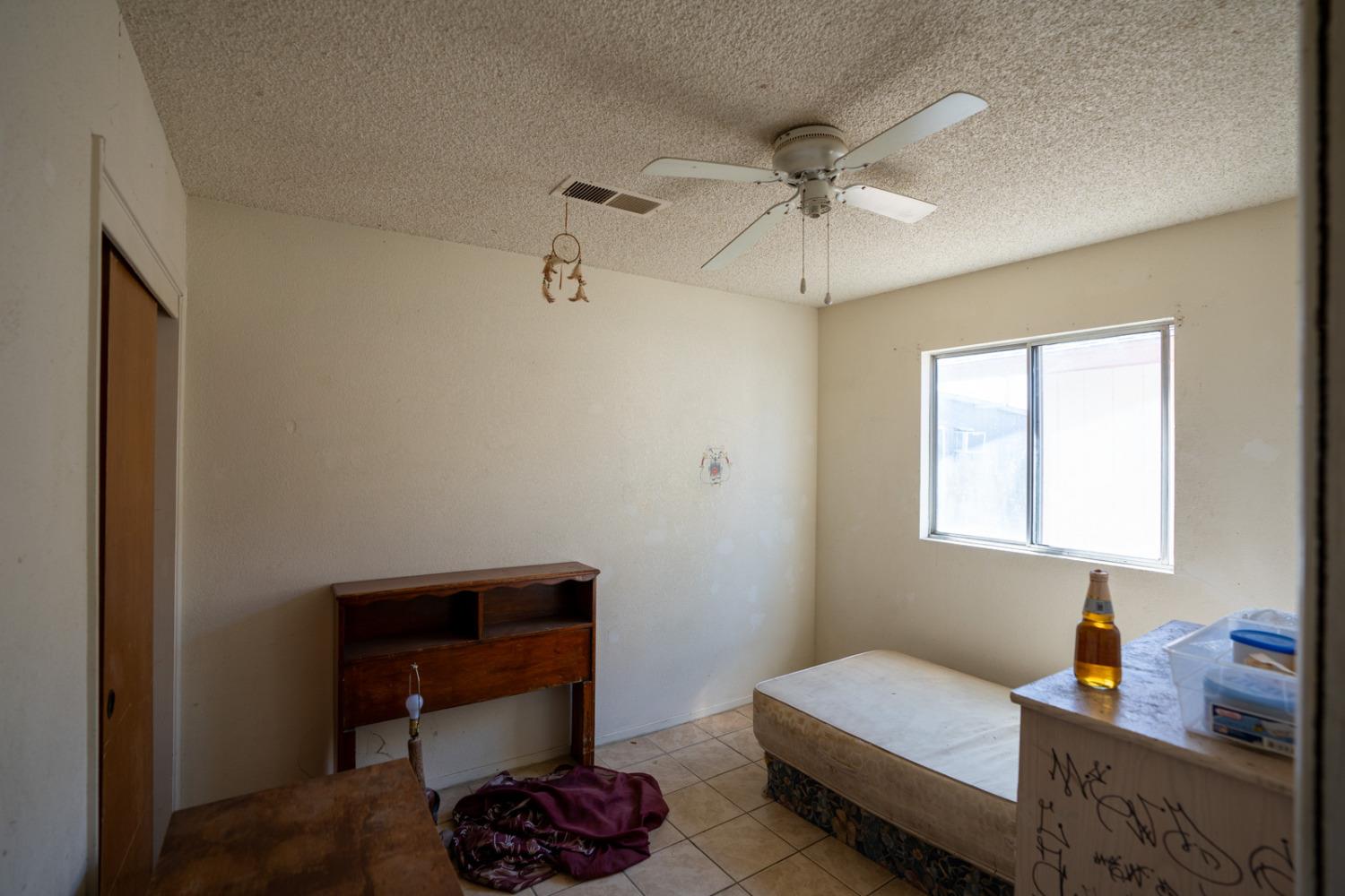 Detail Gallery Image 20 of 27 For 1790 Corregidor Ave, Firebaugh,  CA 93622 - 3 Beds | 1 Baths