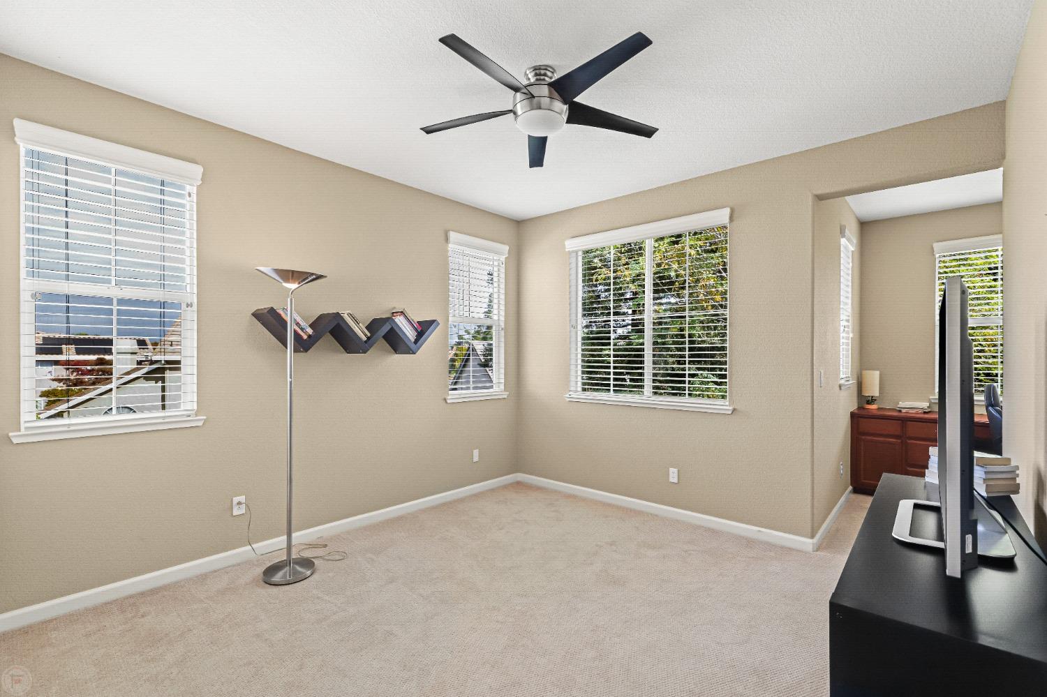 Detail Gallery Image 35 of 53 For 2088 Mcalister Ln, Tracy,  CA 95376 - 4 Beds | 2/1 Baths