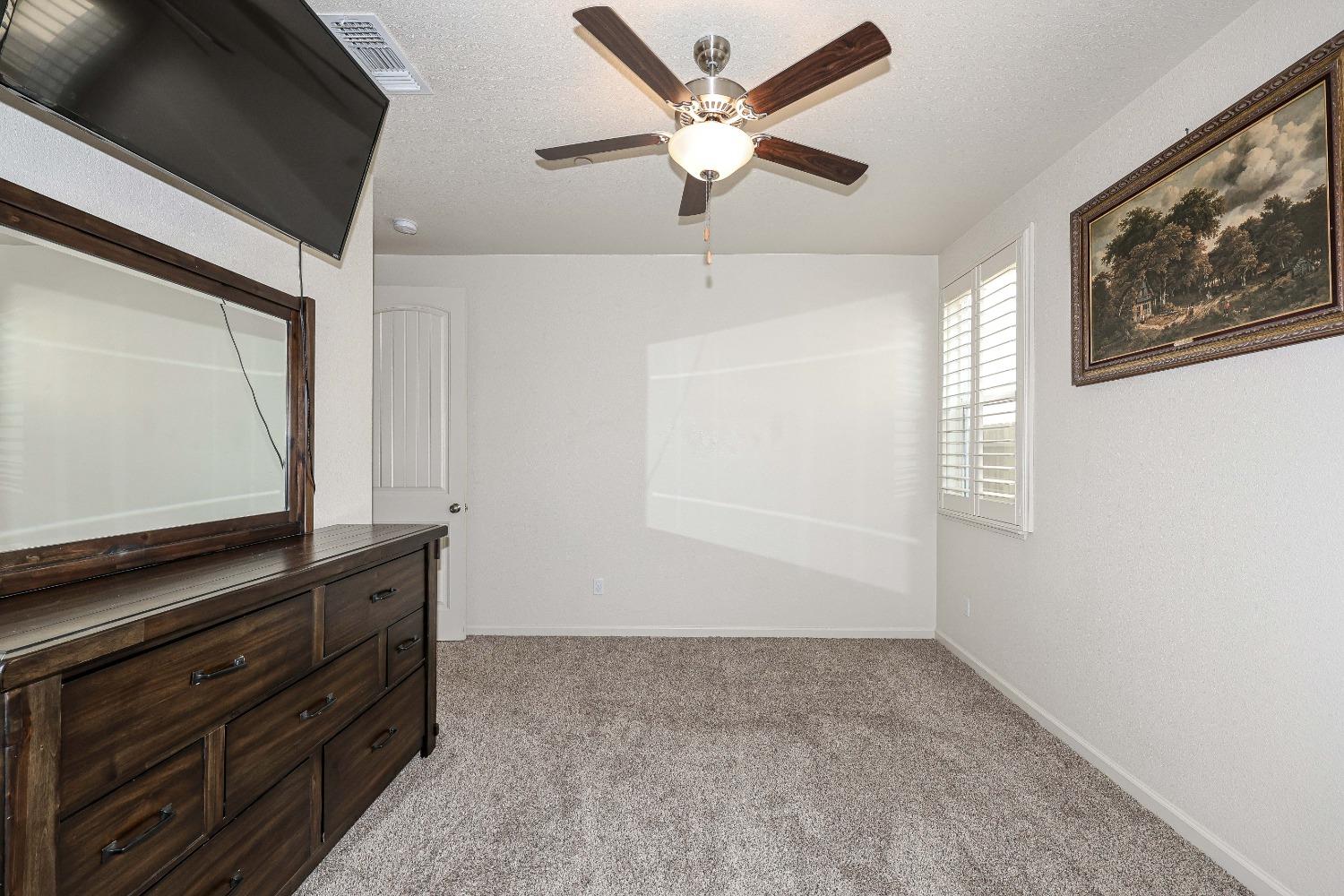 Detail Gallery Image 16 of 39 For 4416 Lindsey Ln, Merced,  CA 95348 - 3 Beds | 2 Baths